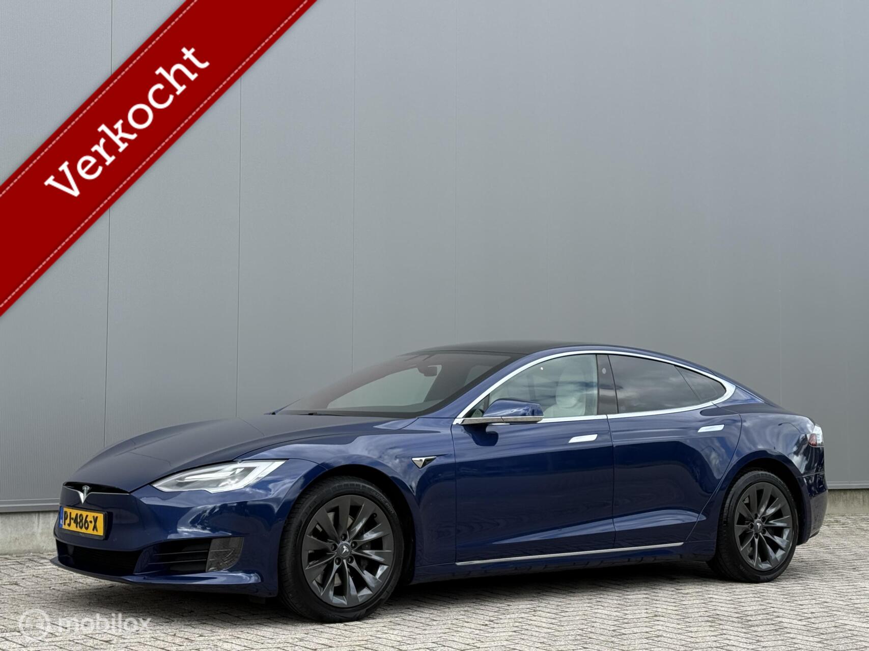 Tesla Model S 75 Base 2017 - voorkant