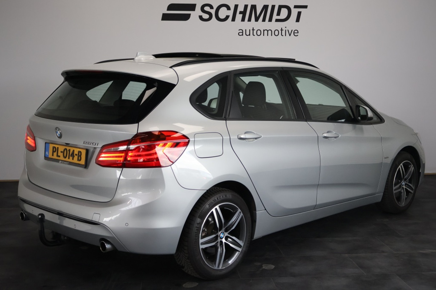 Foto van BMW 220i Active Tourer