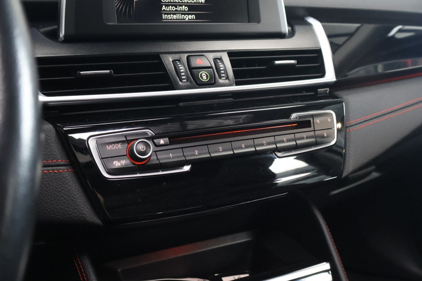 Foto van BMW 220i Active Tourer
