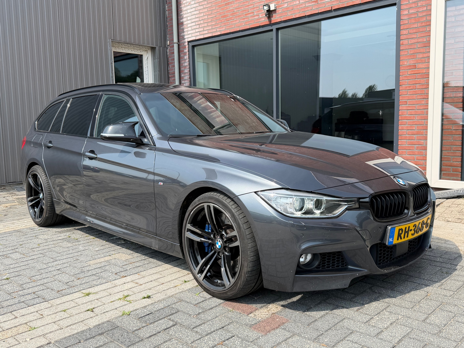 Foto van BMW 335i xDrive