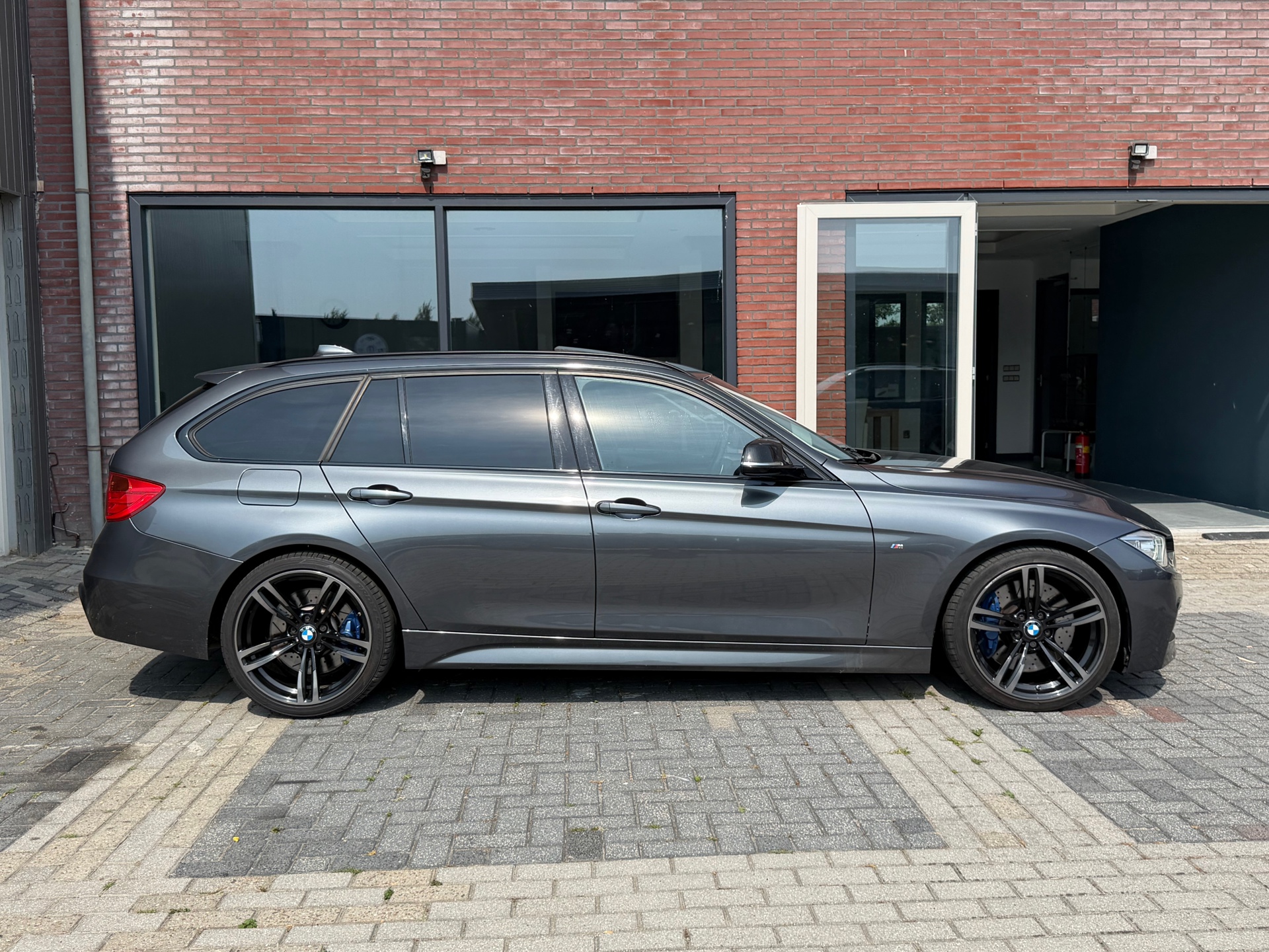 Foto van BMW 335i xDrive