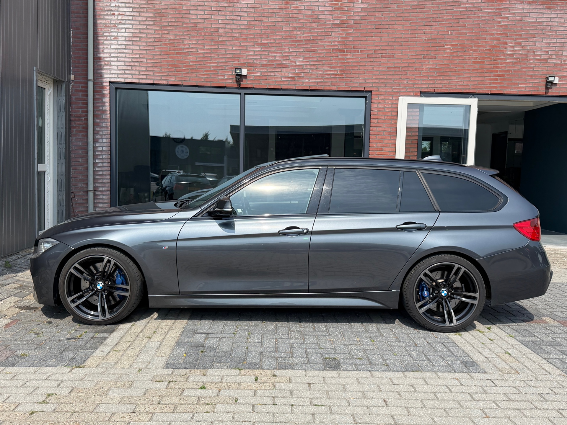 Foto van BMW 335i xDrive