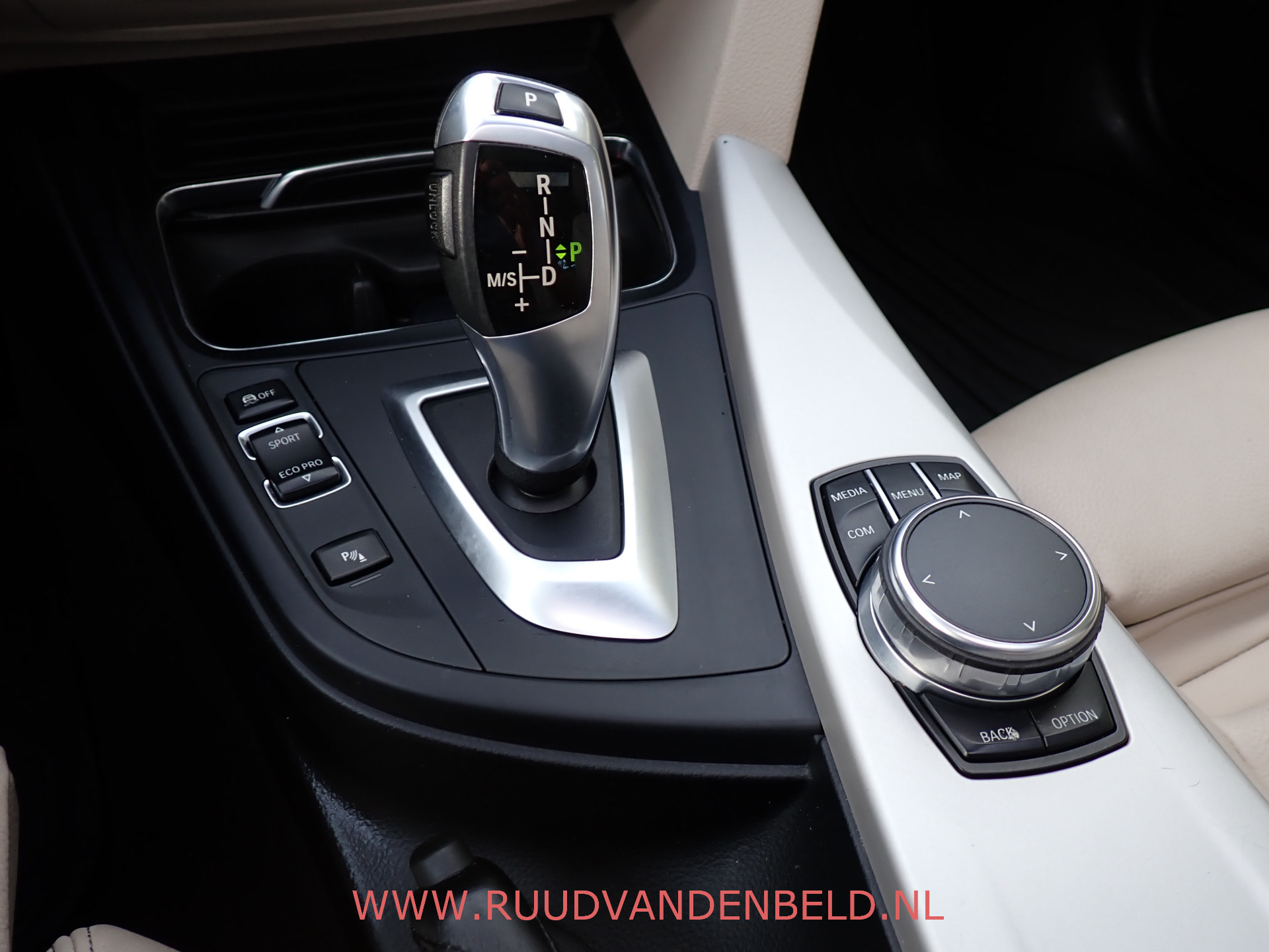 Foto van BMW 320i