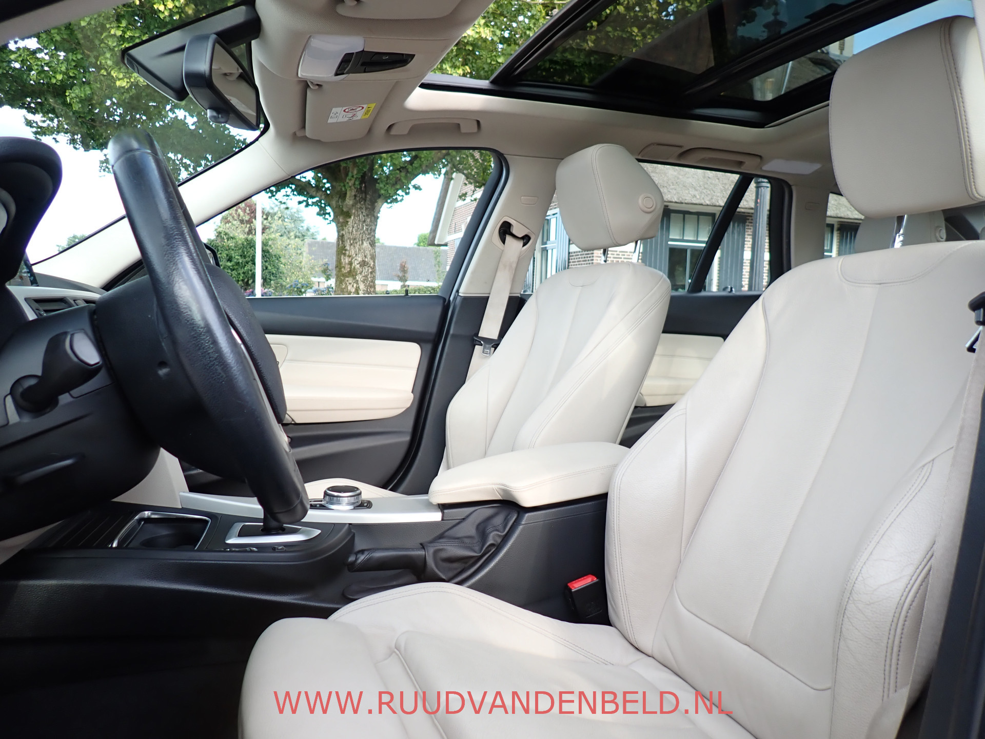 Foto van BMW 320i