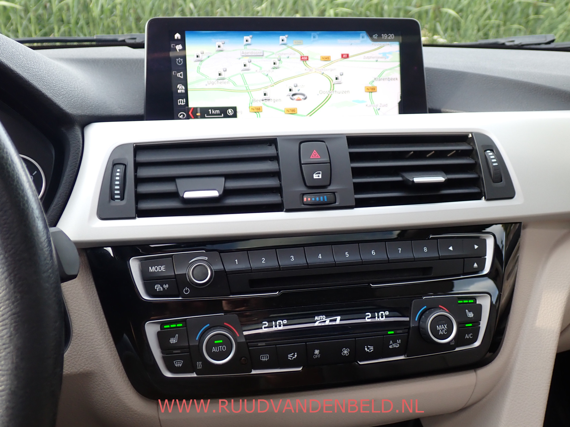 Foto van BMW 320i