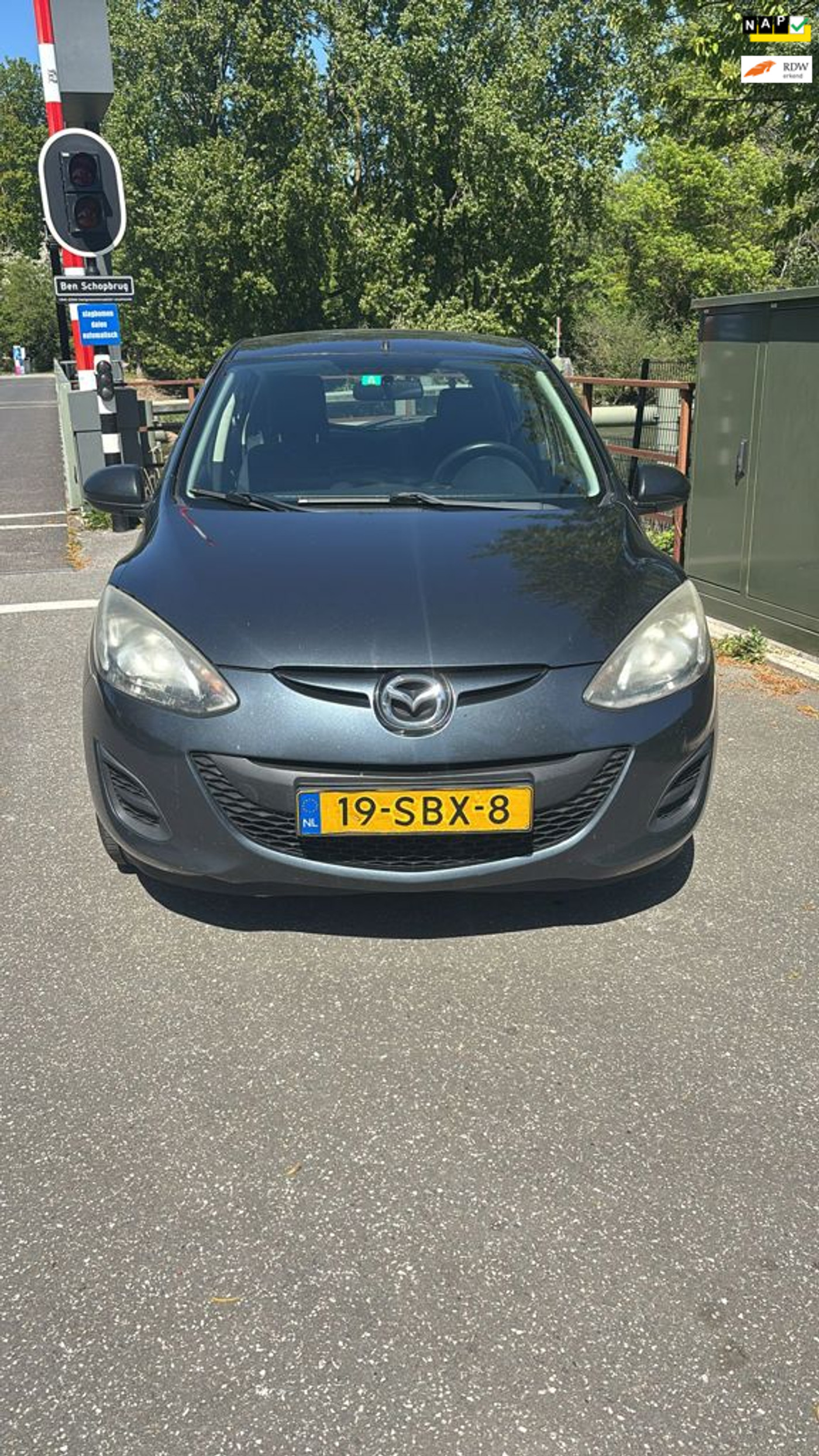 Mazda Mazda 2 1.3 BIFUEL Cool Zuinig & Betrouwbaar 2011 - voorkant