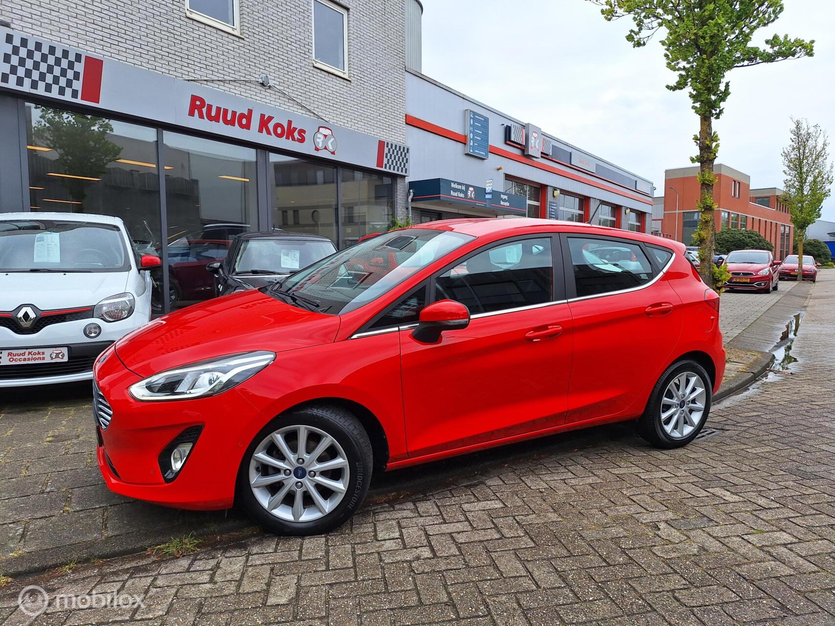 Ford Fiesta 1.0 ECOBOOST TITANIUM / Carplay / Camera / Parkassist / 2018 - voorkant