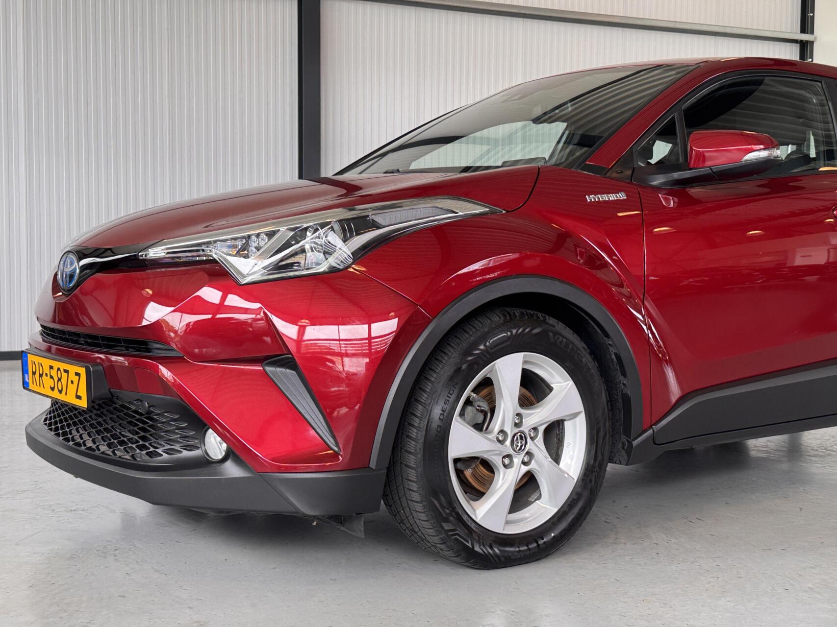 Foto van Toyota Toyota C-hr