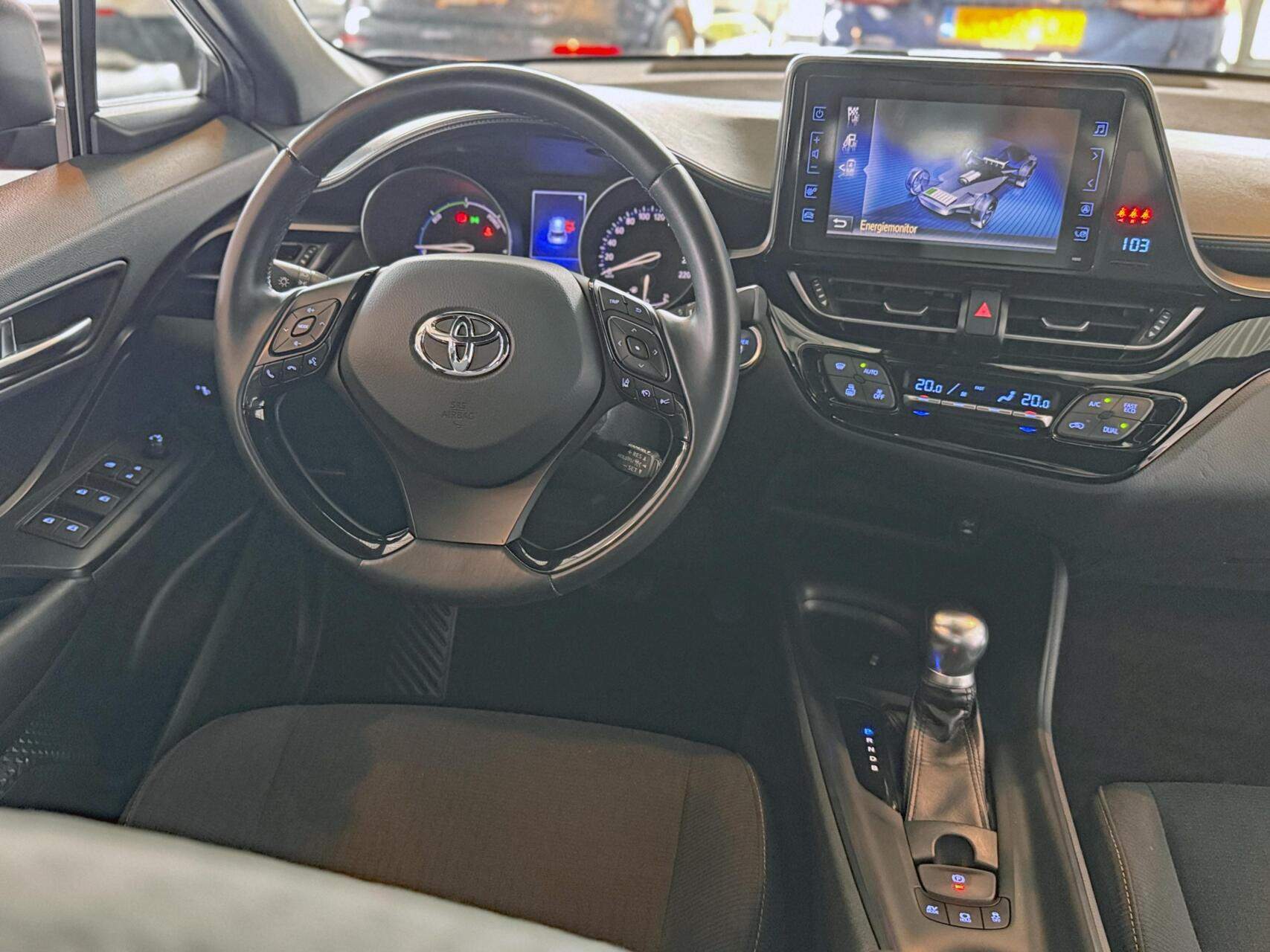Foto van Toyota Toyota C-hr
