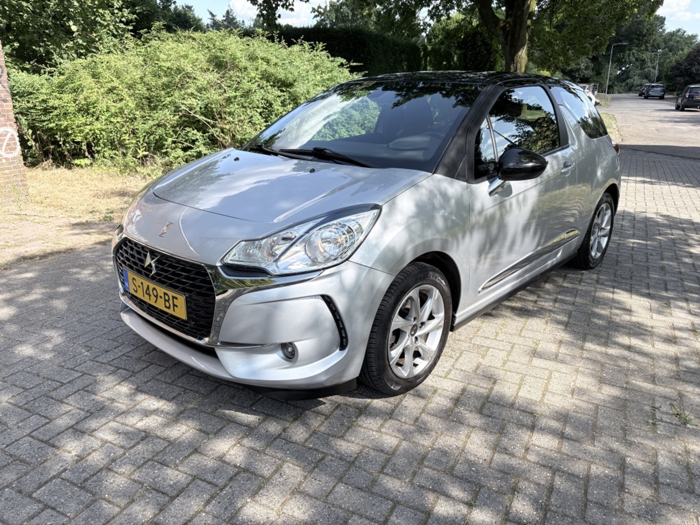 DS DS 3 1.2 PureTech So Chic | AUTOMAAT | CRUISE | AIRCO | 2018 - voorkant