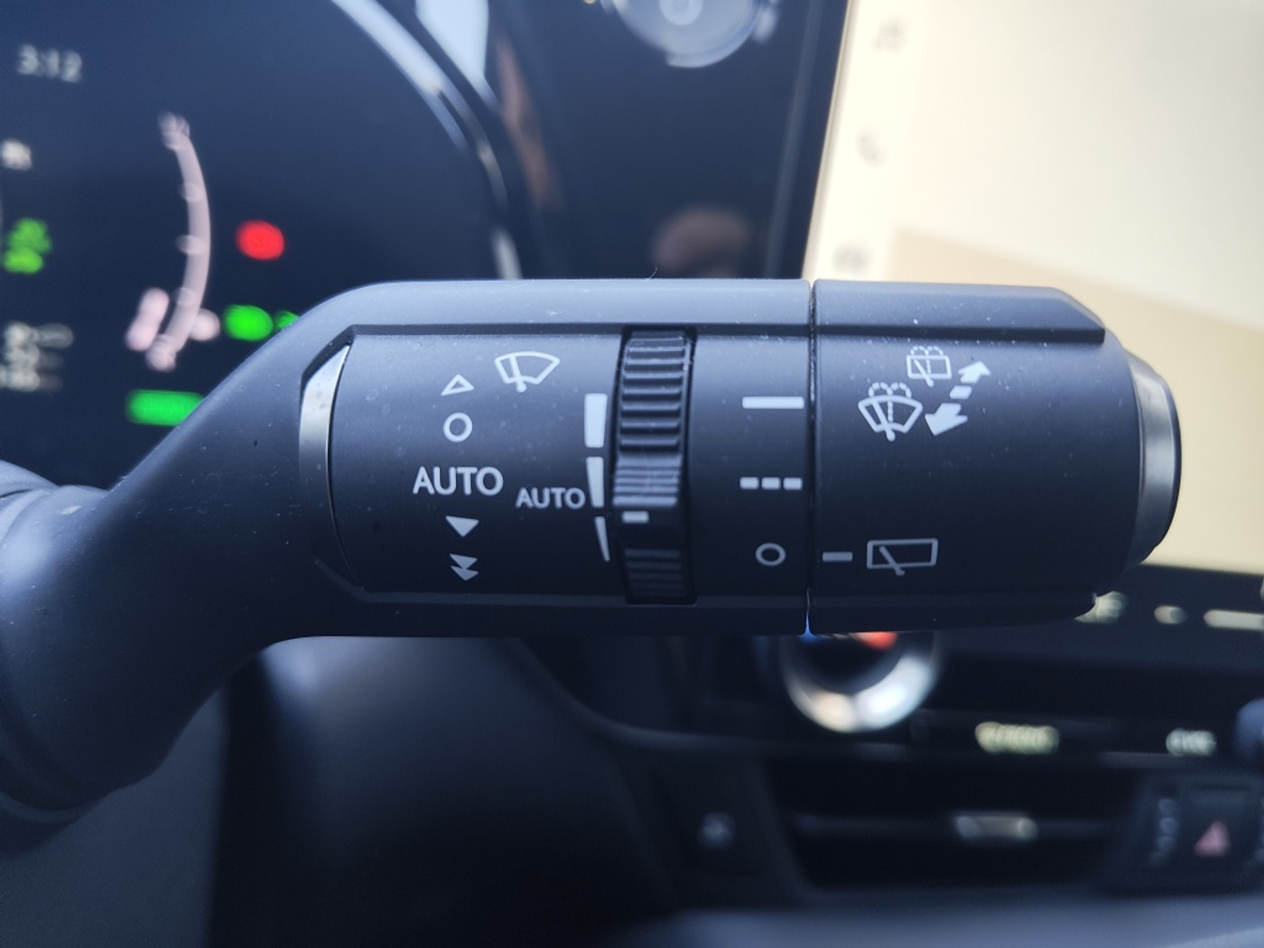 Foto van Lexus Lexus Nx450h+