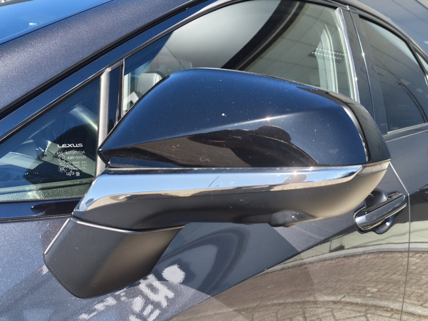Foto van Lexus Lexus Nx450h+