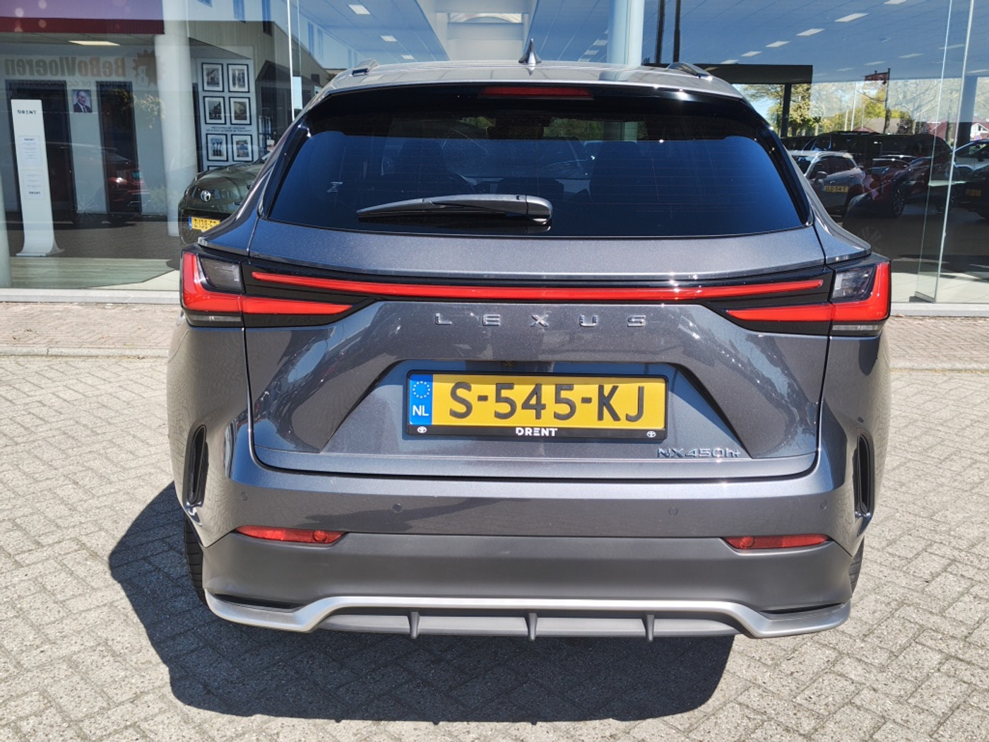 Foto van Lexus Lexus Nx450h+