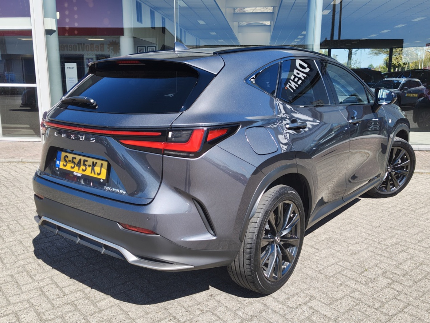 Foto van Lexus Lexus Nx450h+