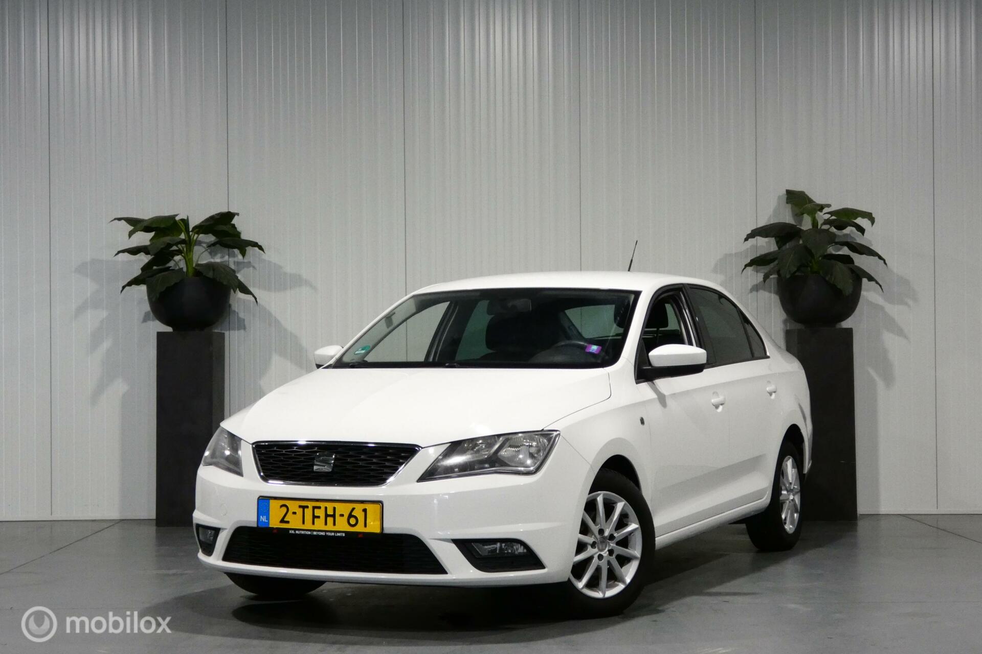 Seat Toledo 1.2 TSI Enjoy airco apk 2014 - voorkant