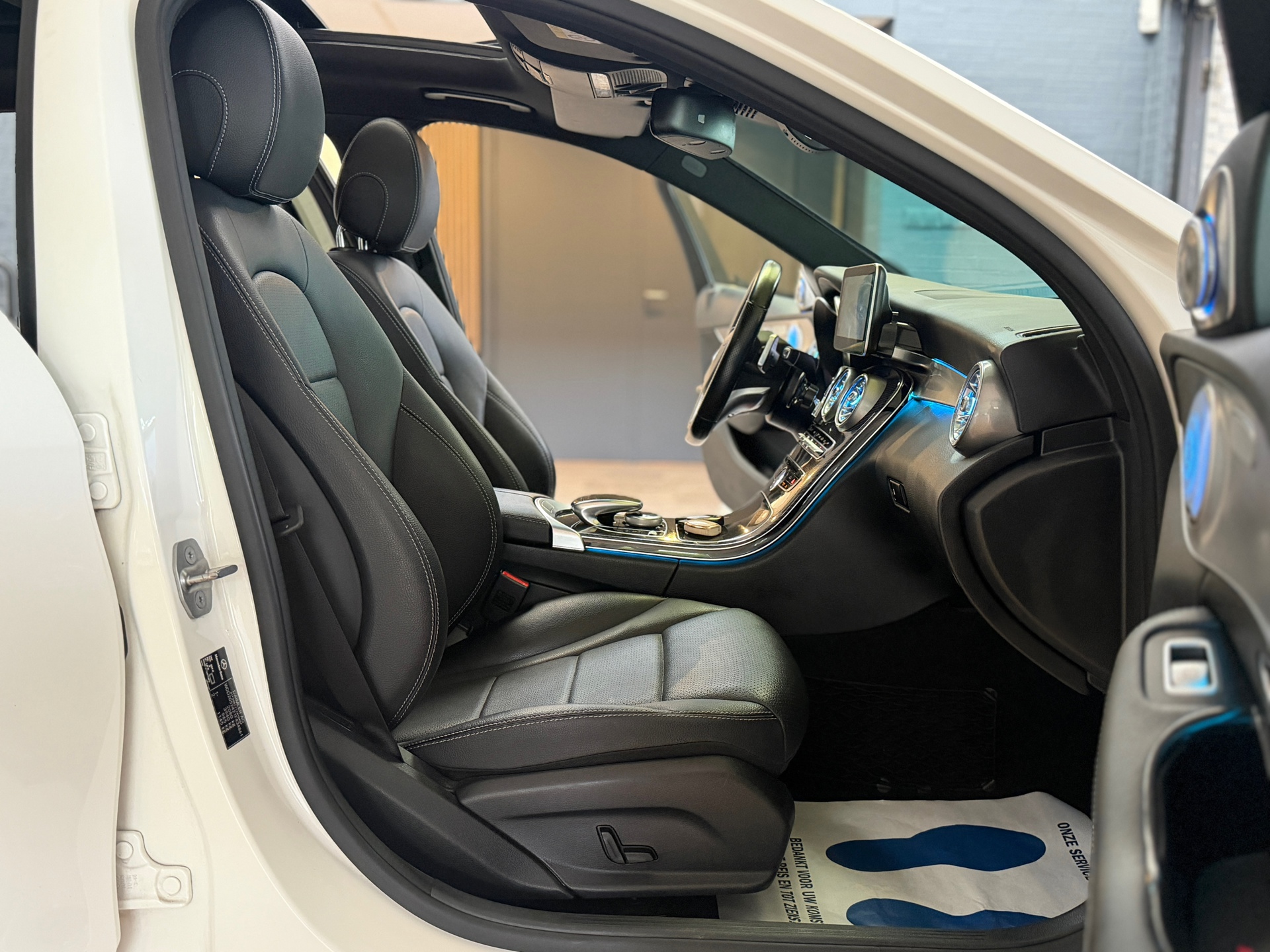 Foto van Mercedes-Benz C 200