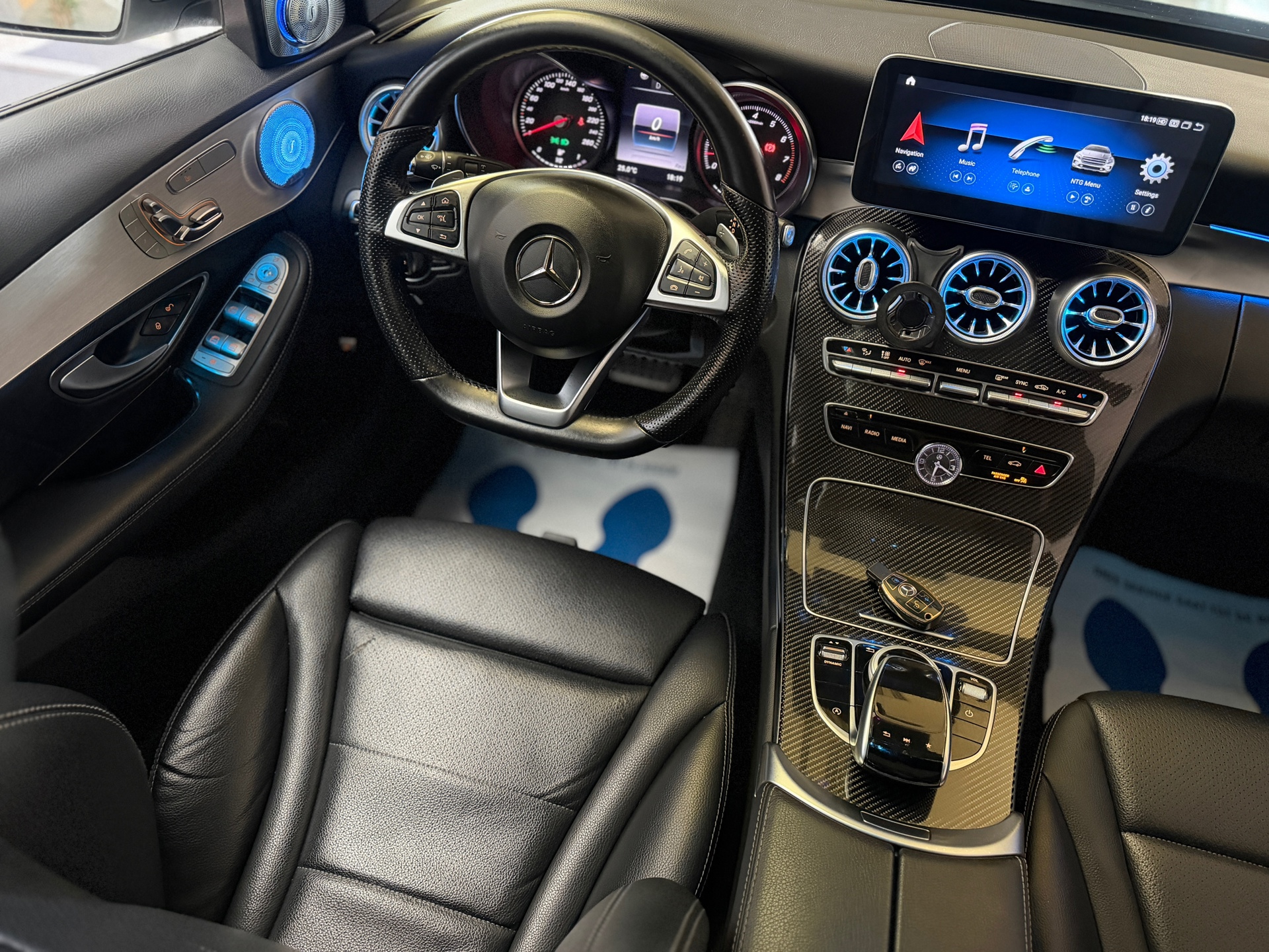 Foto van Mercedes-Benz C 200