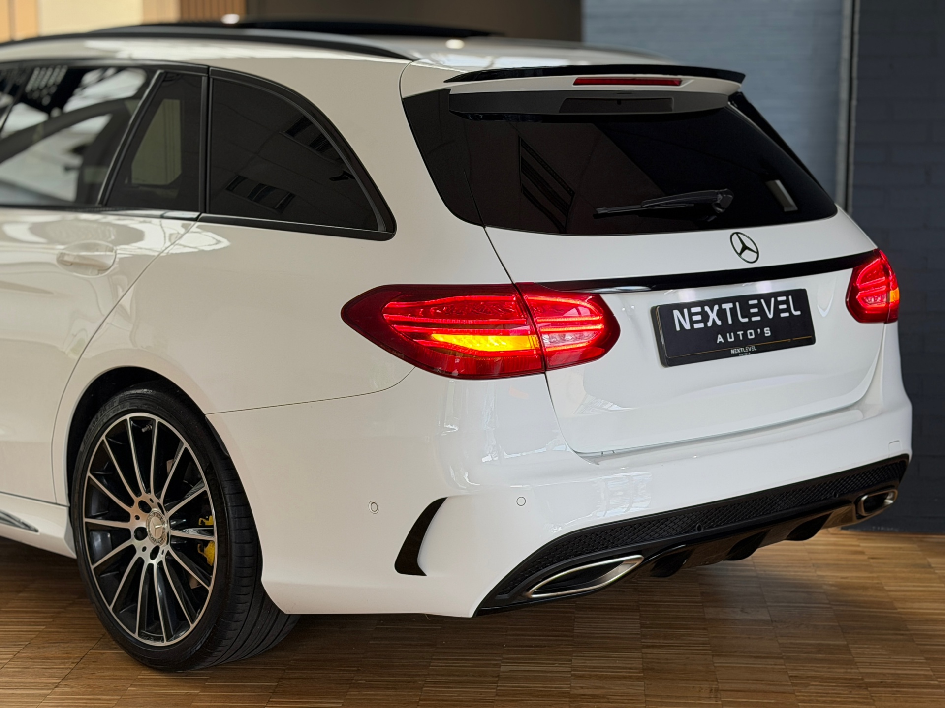 Foto van Mercedes-Benz C 200