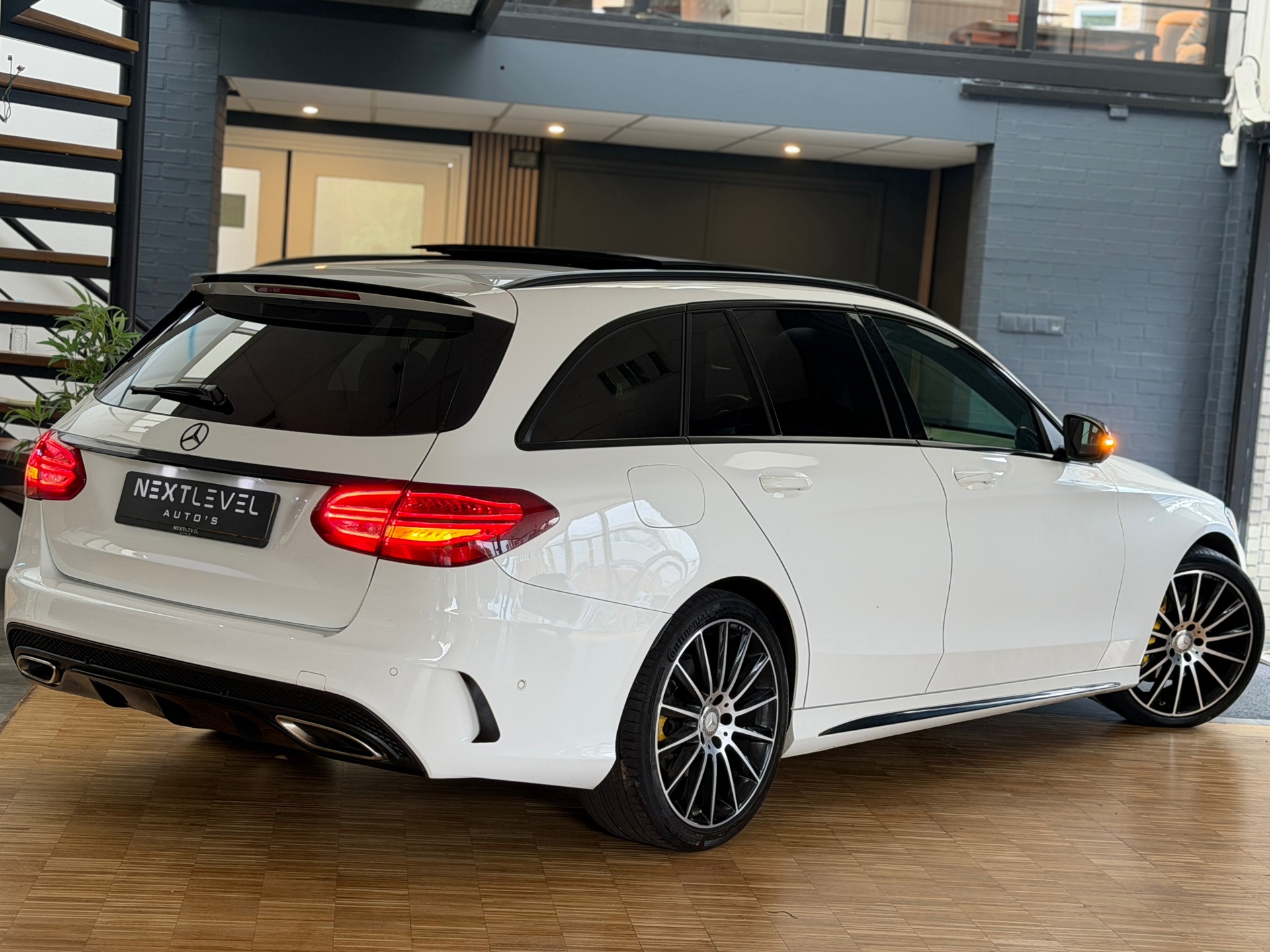 Foto van Mercedes-Benz C 200