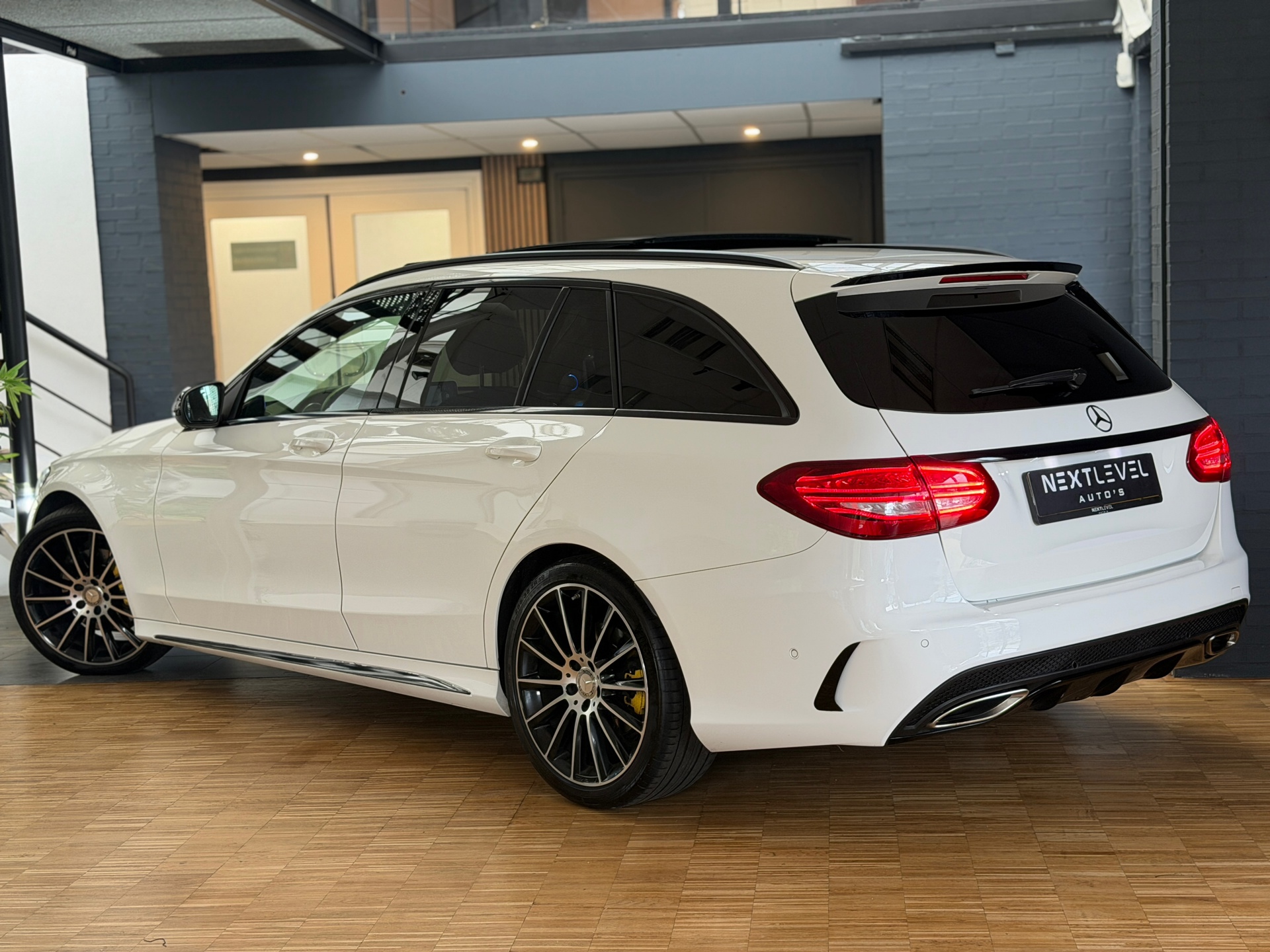 Foto van Mercedes-Benz C 200