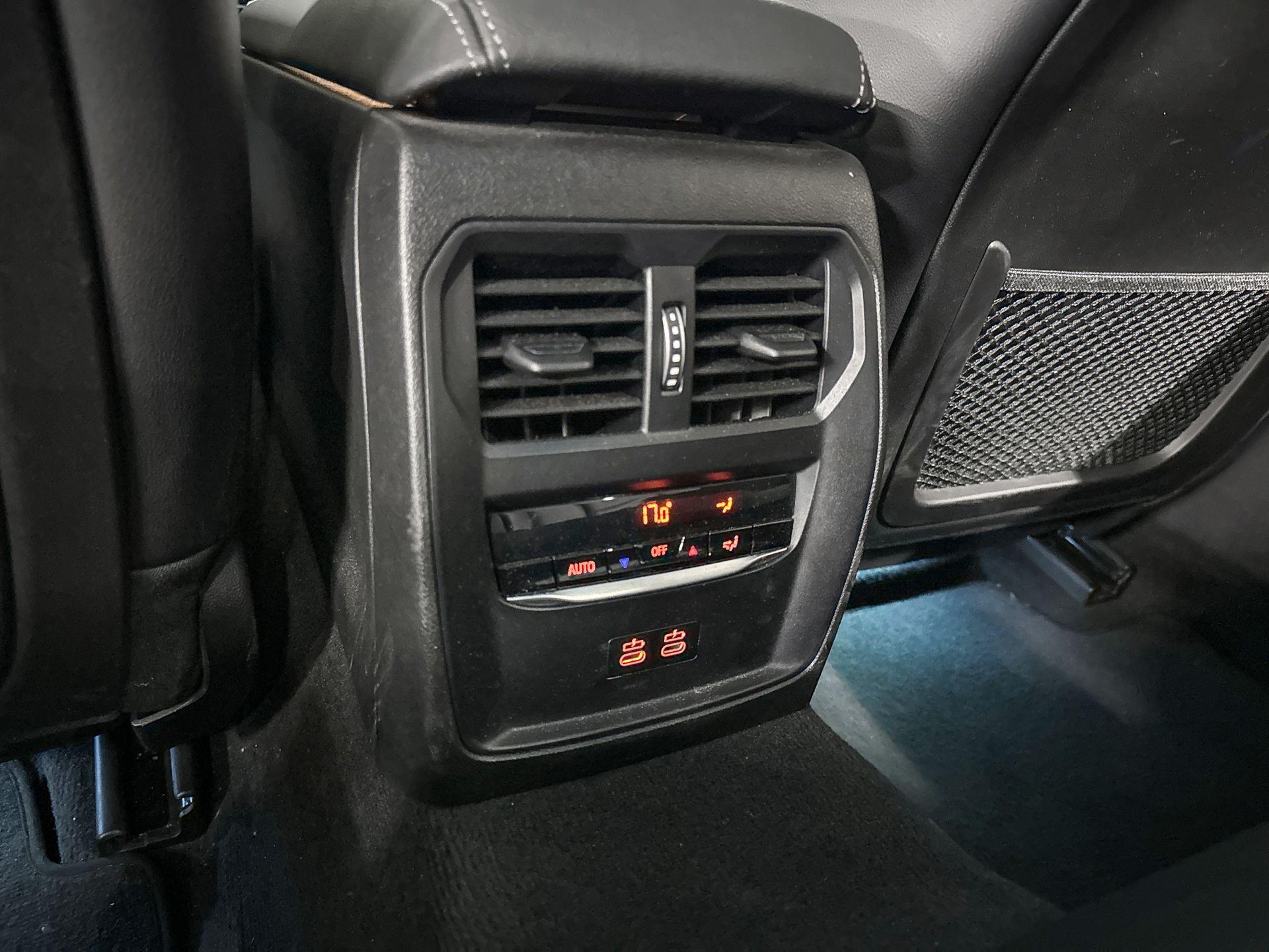Foto van BMW 330e