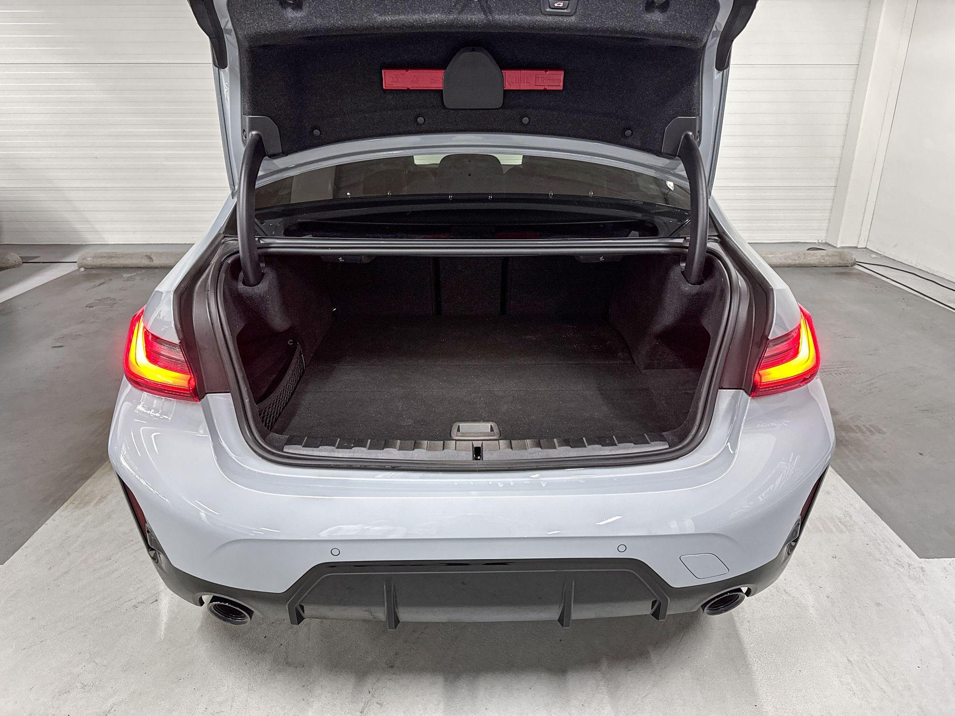 Foto van BMW 330e
