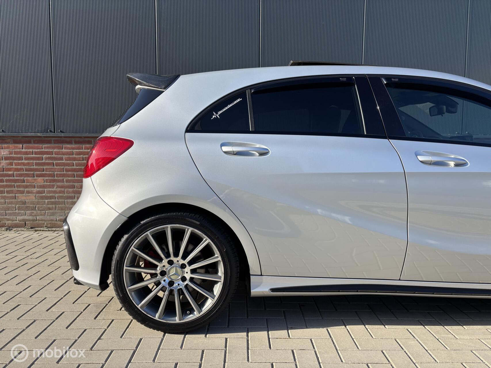 Foto van Mercedes-Benz A 250