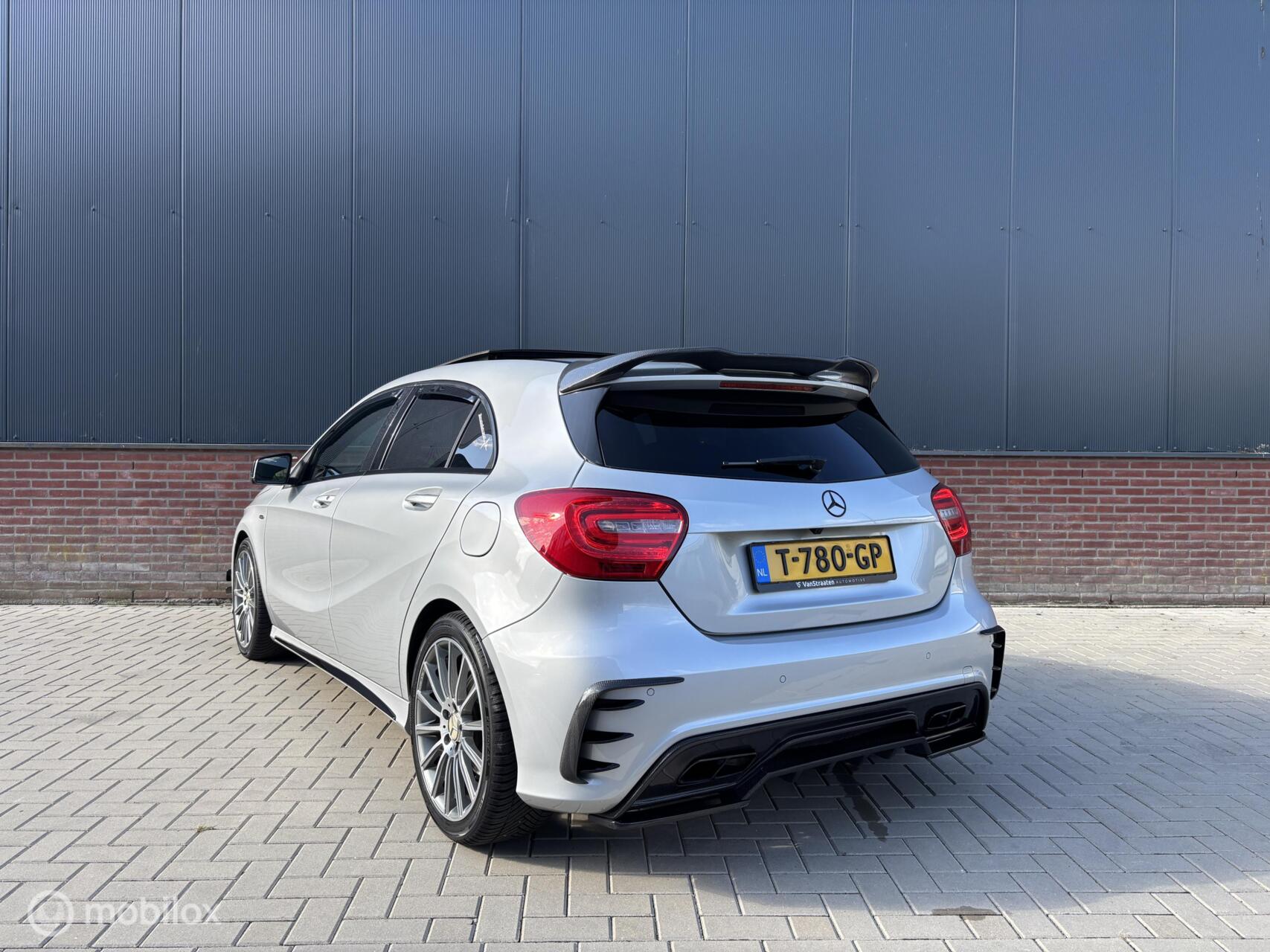 Foto van Mercedes-Benz A 250