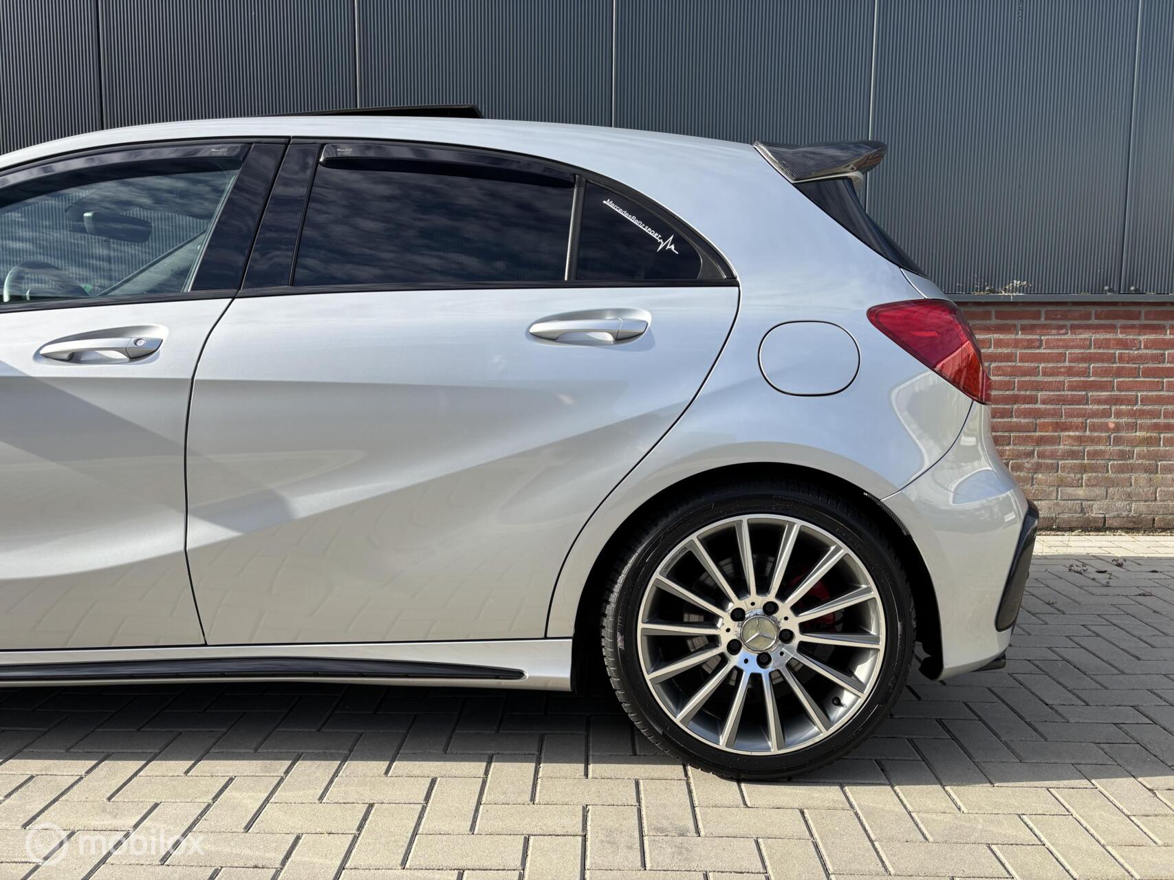 Foto van Mercedes-Benz A 250