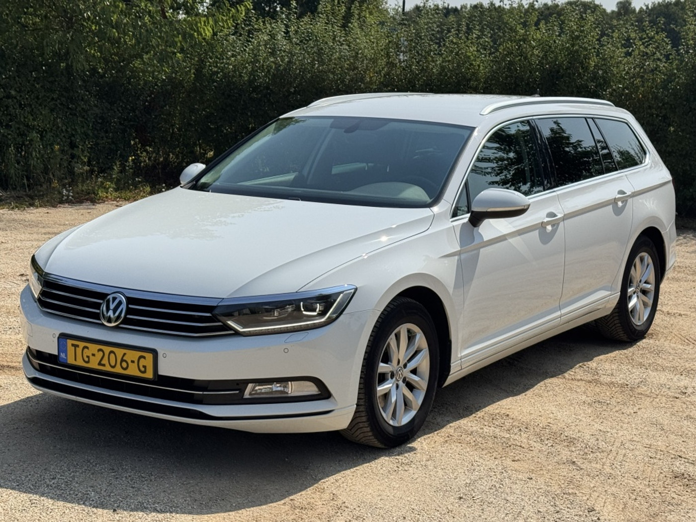 Volkswagen Passat 2.0 Tdi 150pk DSG Comfortline Business *NAVI/CLIMA 2018 - voorkant