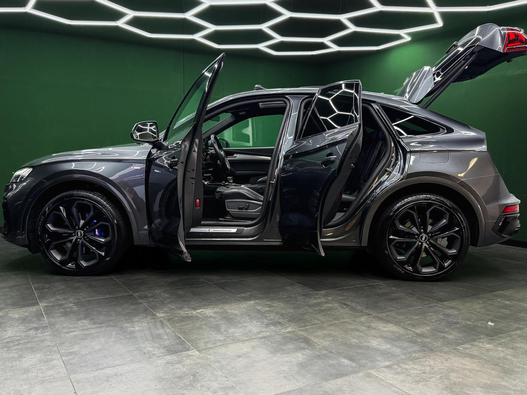 Foto van Audi Q5 Sportback 55 TFSI E