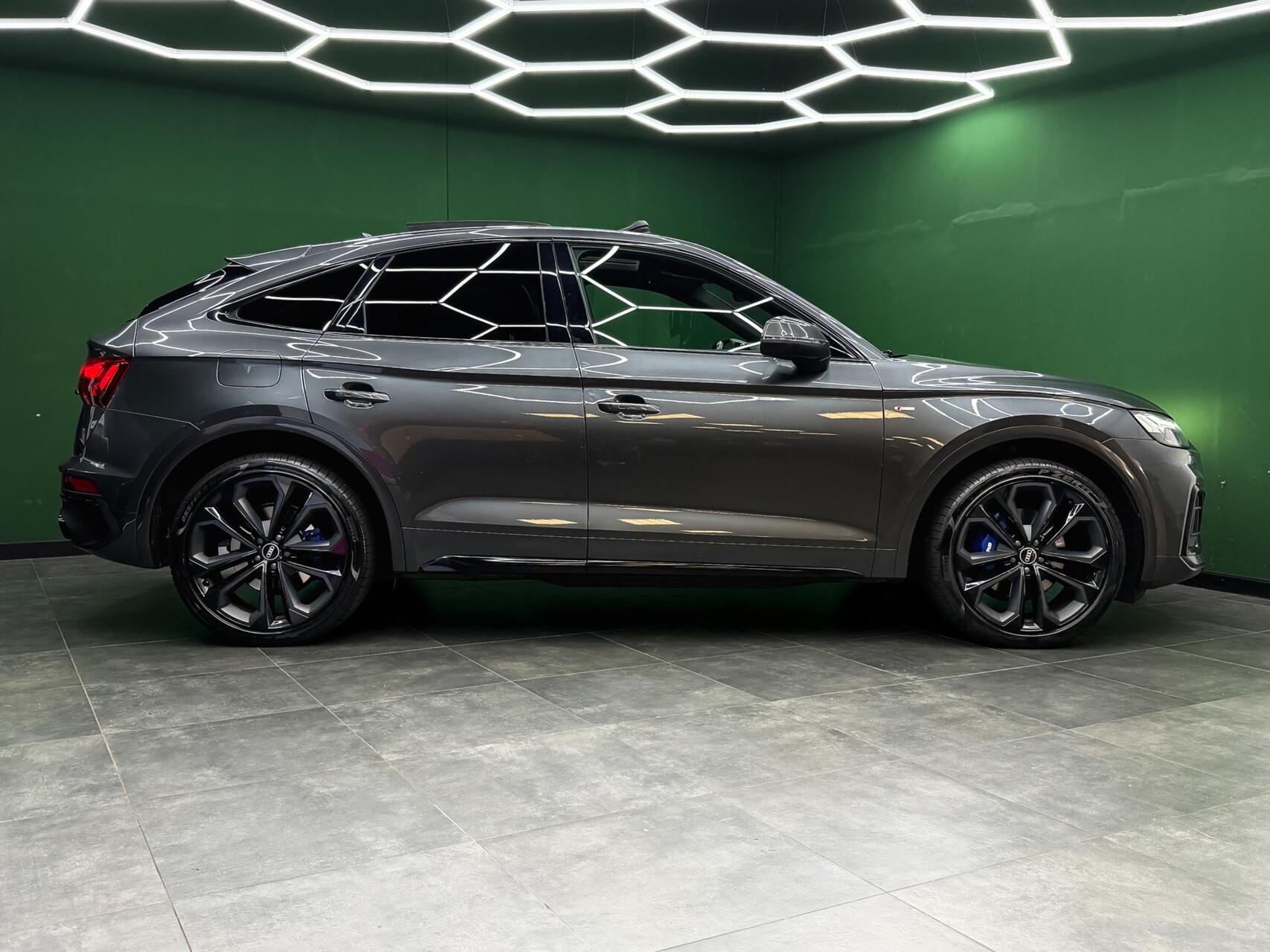 Foto van Audi Q5 Sportback 55 TFSI E