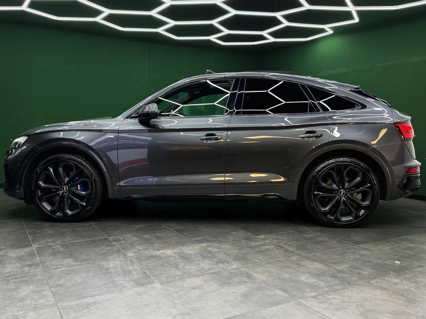 Foto van Audi Q5 Sportback 55 TFSI E