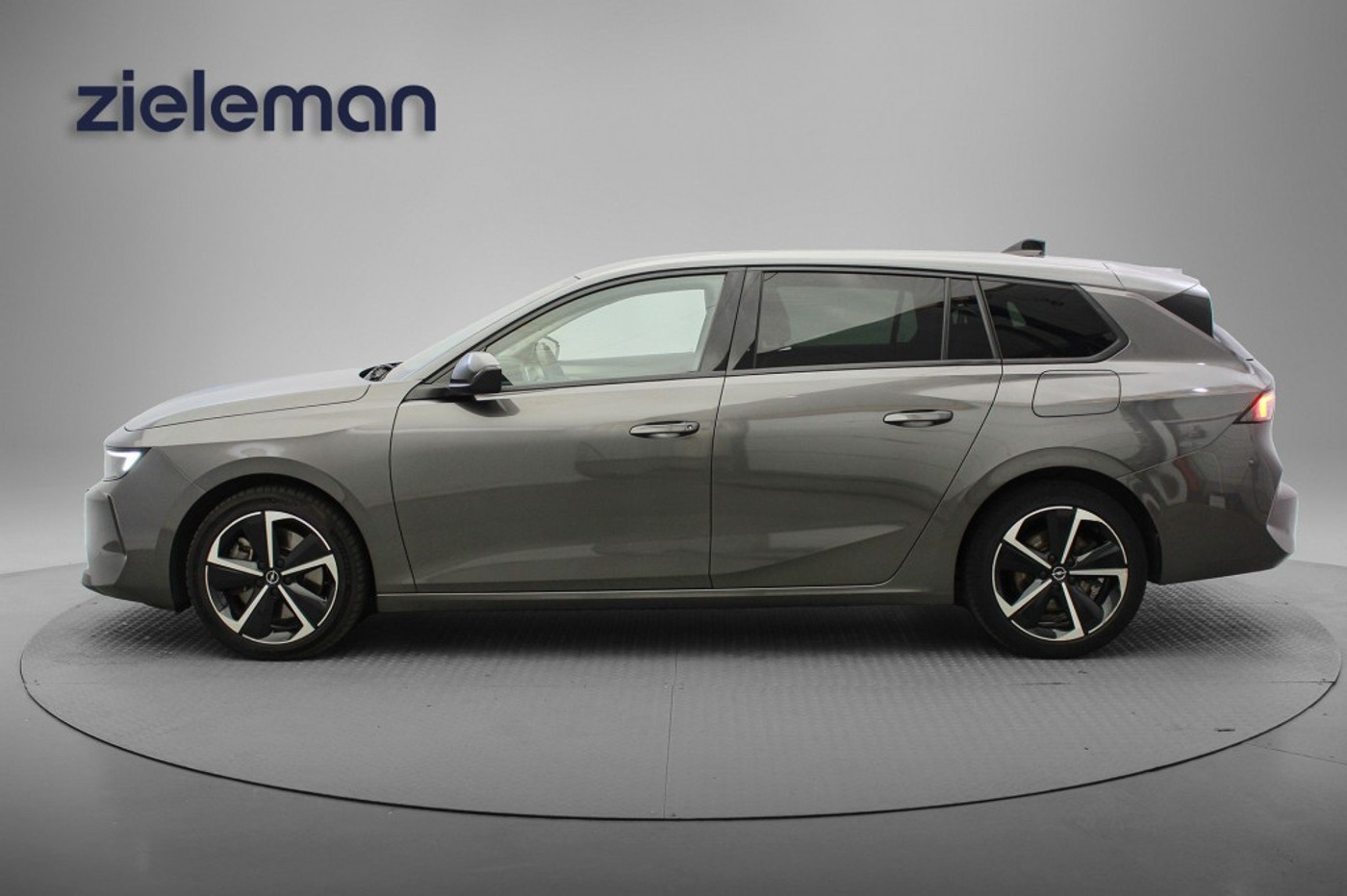 Foto van Opel Astra Sports Tourer
