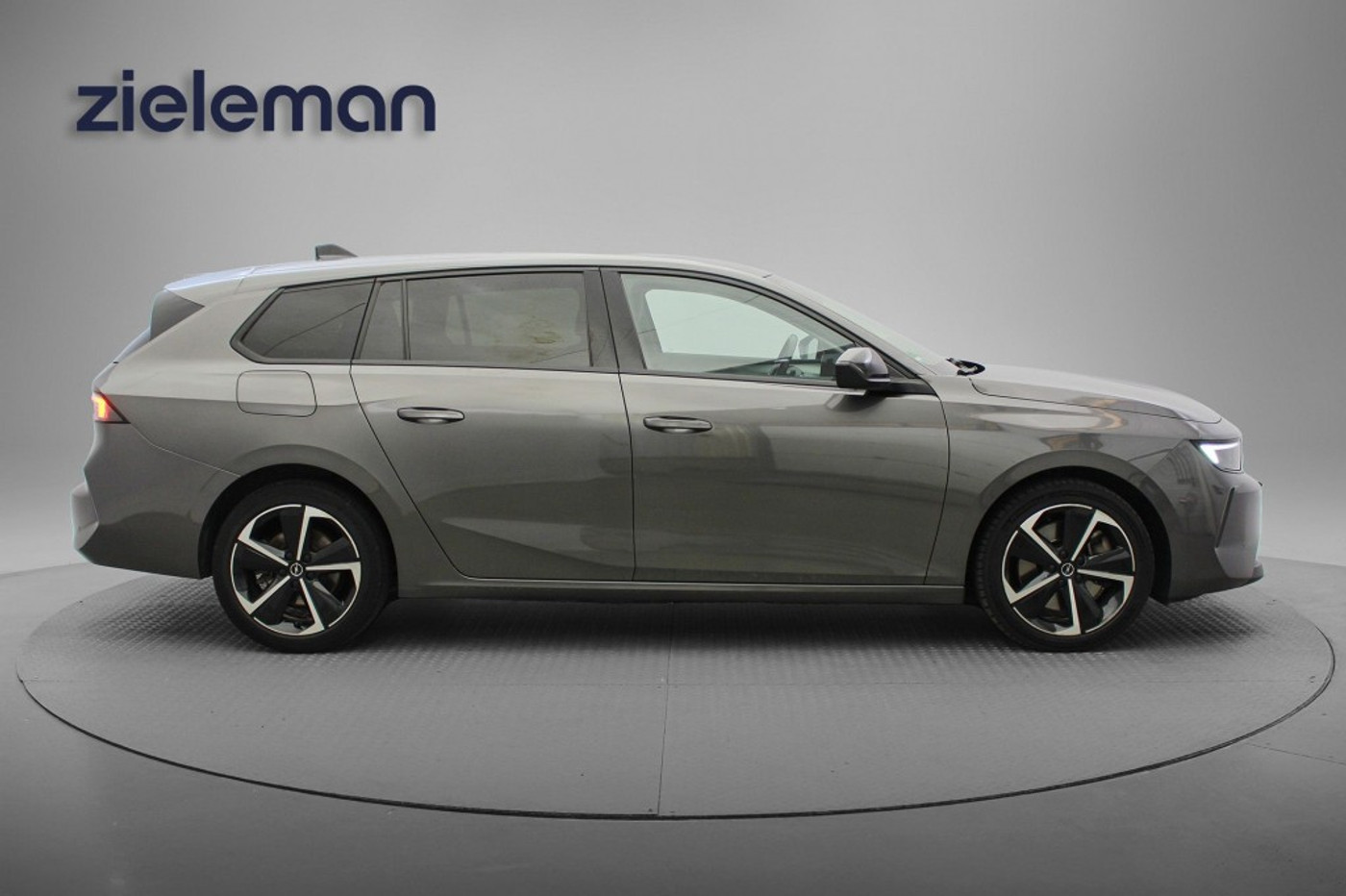 Foto van Opel Astra Sports Tourer