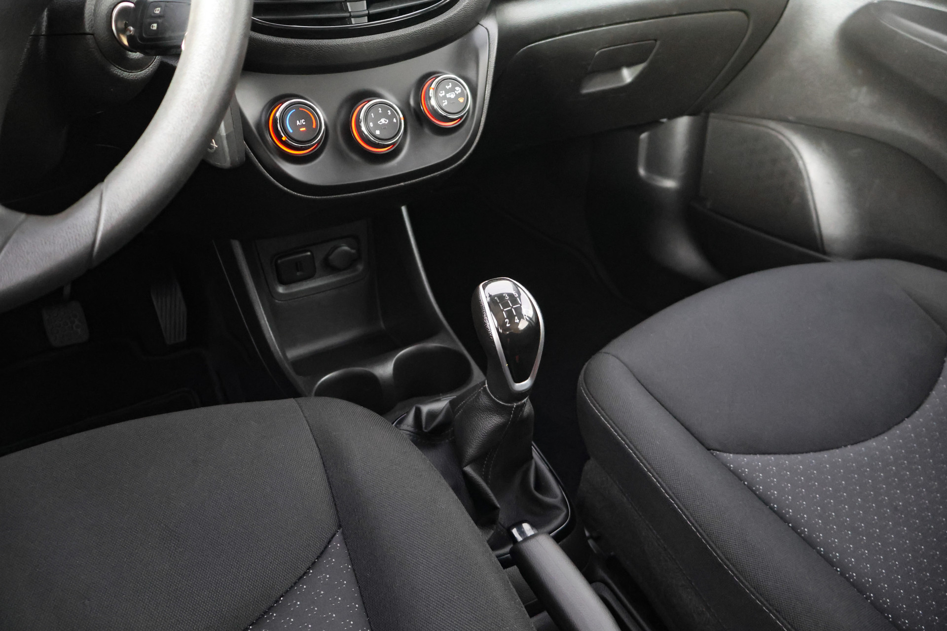 Foto van Opel Karl / Viva
