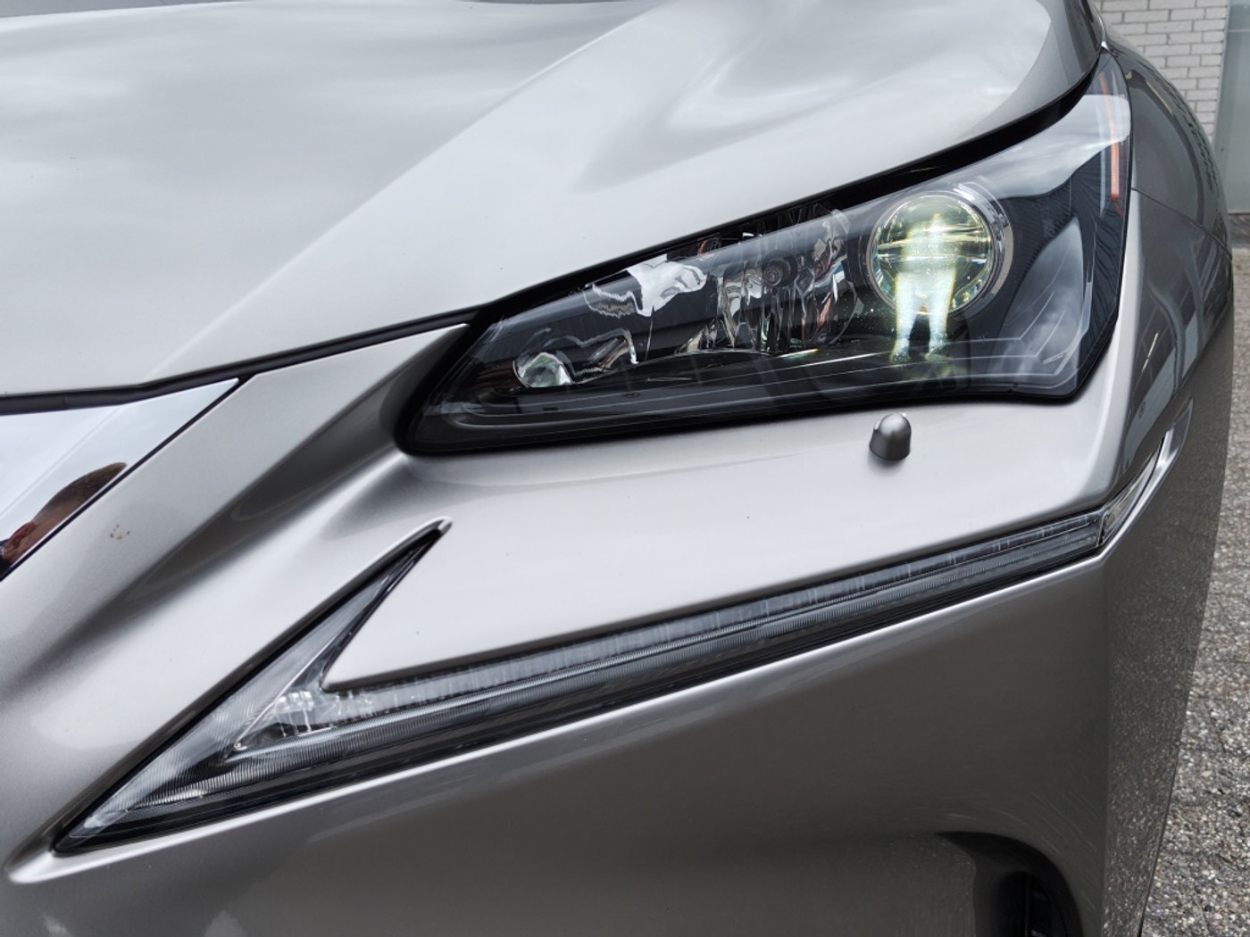 Foto van Lexus Lexus Nx300h