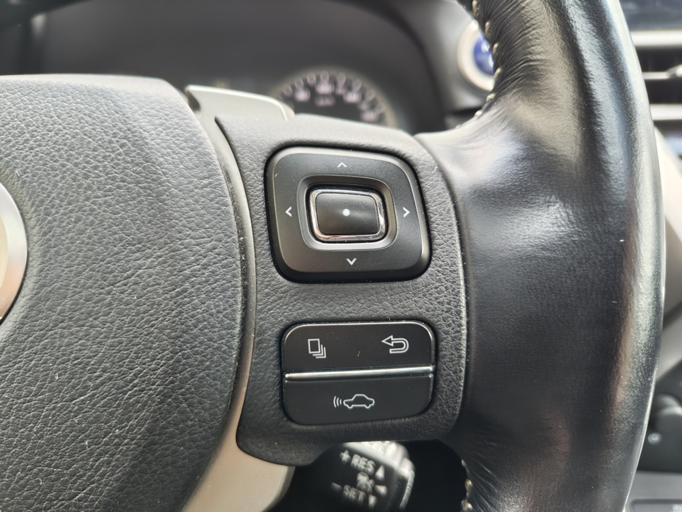 Foto van Lexus Lexus Nx300h