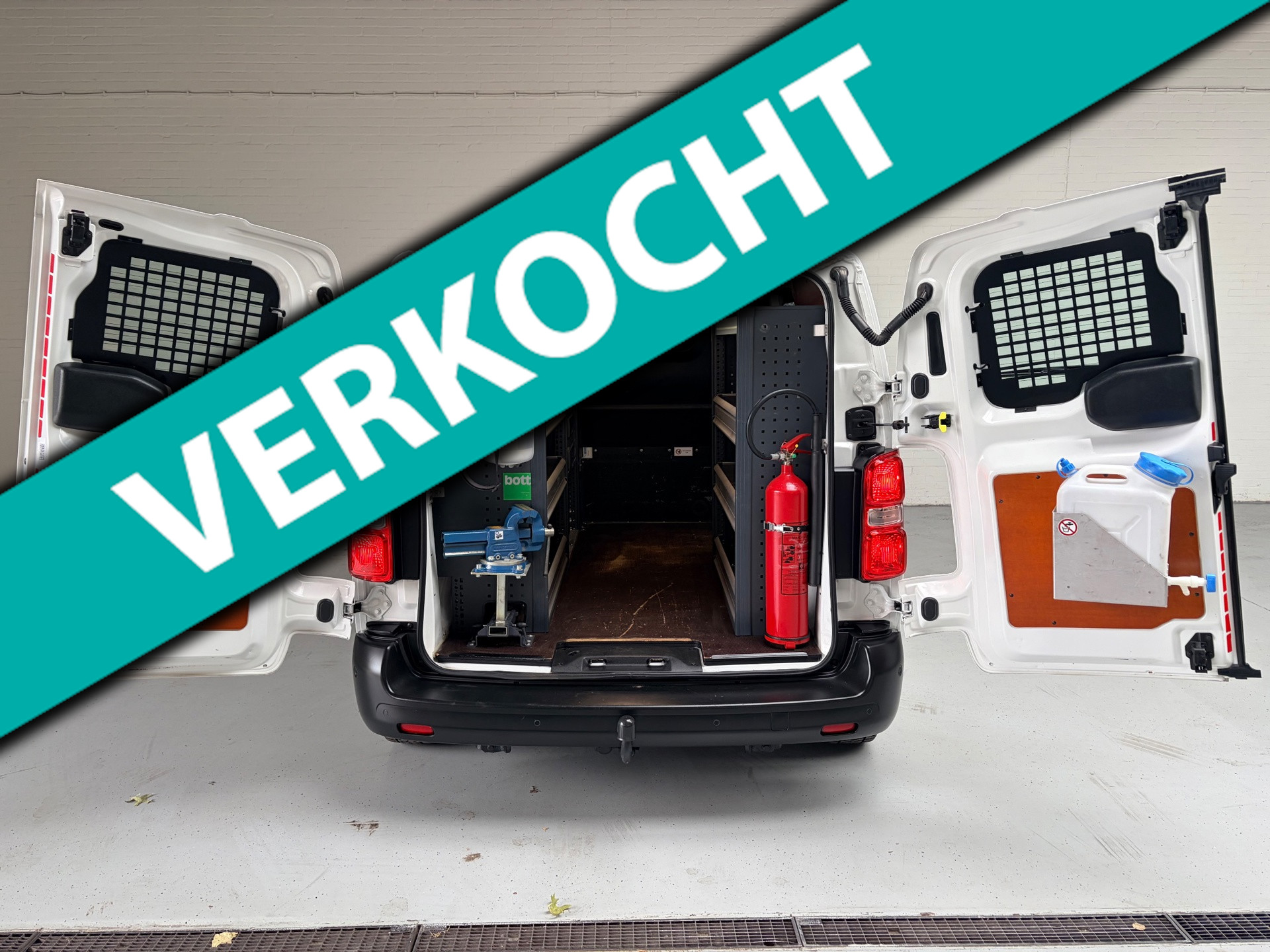 Citroen Jumpy Servicewagen 1.6 BlueHDI 95pk euro6 Club M L2H1 BOTT inrichting, Victron omvormer v230, Standkachel, RIJKLAARPRIJS! 2019 - voorkant