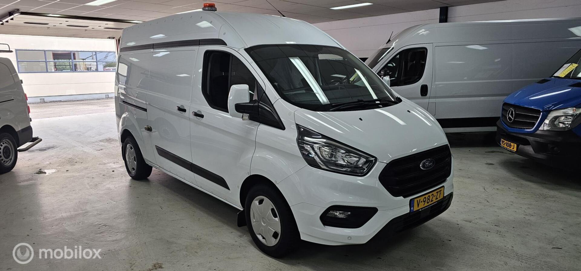 Ford Transit Custom 320 2.0 TDCI L2H2 Trend 2019 - voorkant