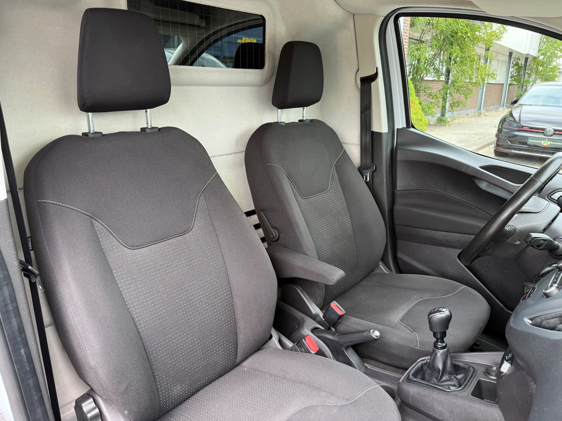 Foto van Ford Transit Courier
