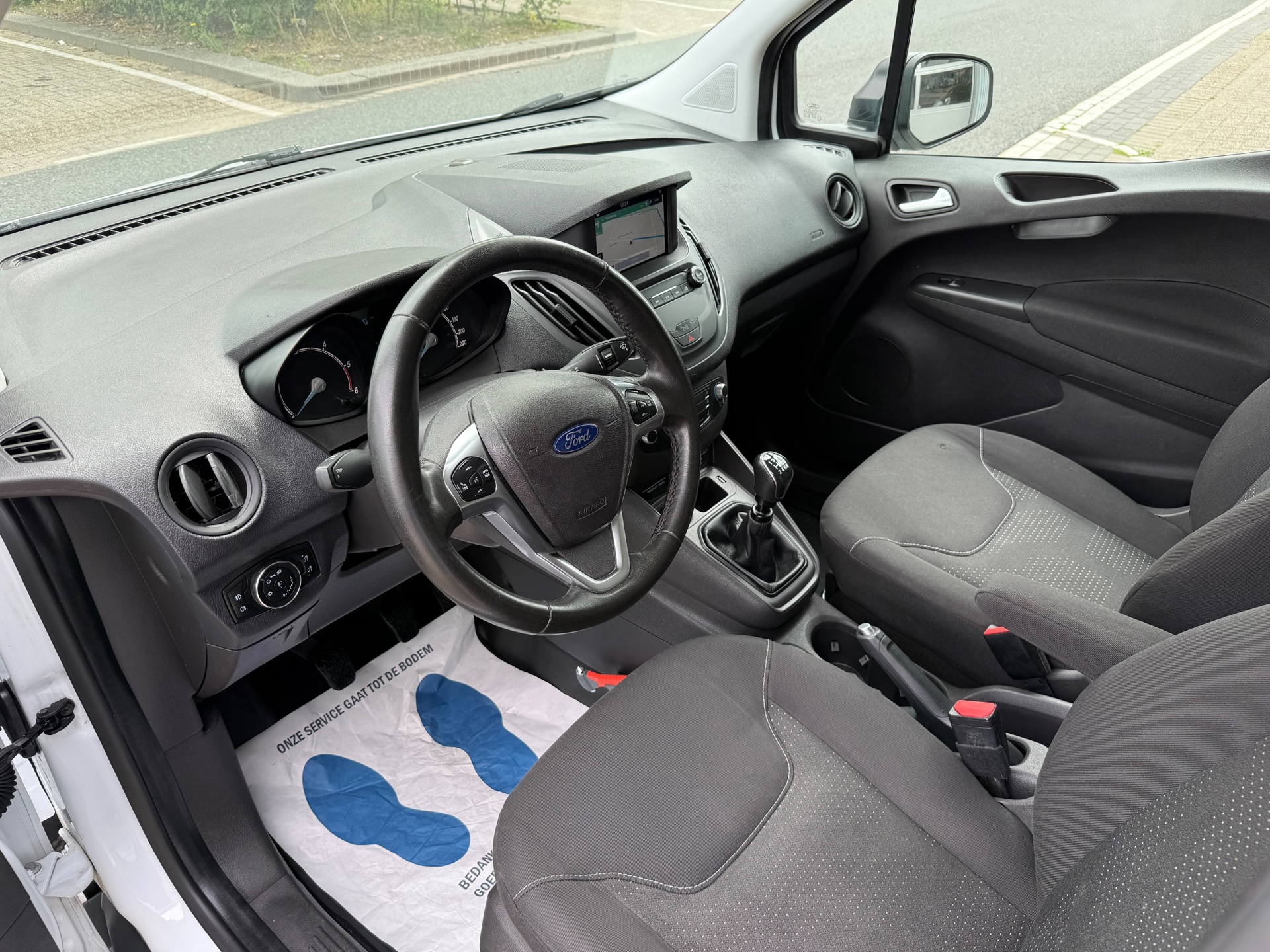 Foto van Ford Transit Courier