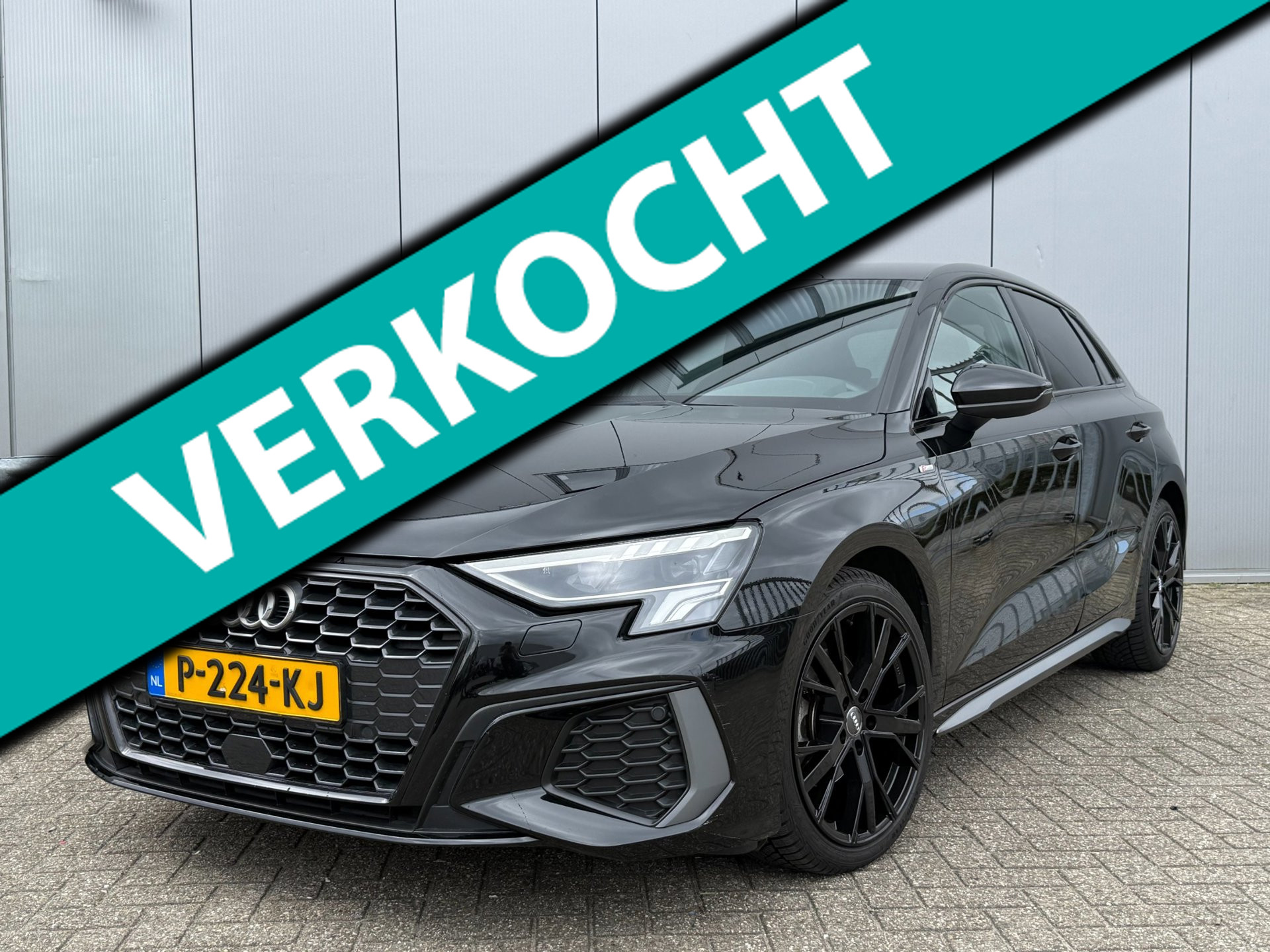 Audi A3 30 TFSI S-edition | Automaat | S-Line 2x | Navigatie | 18" Lichtmetalen velgen | Climat Control | BTW Auto! 2022 - voorkant