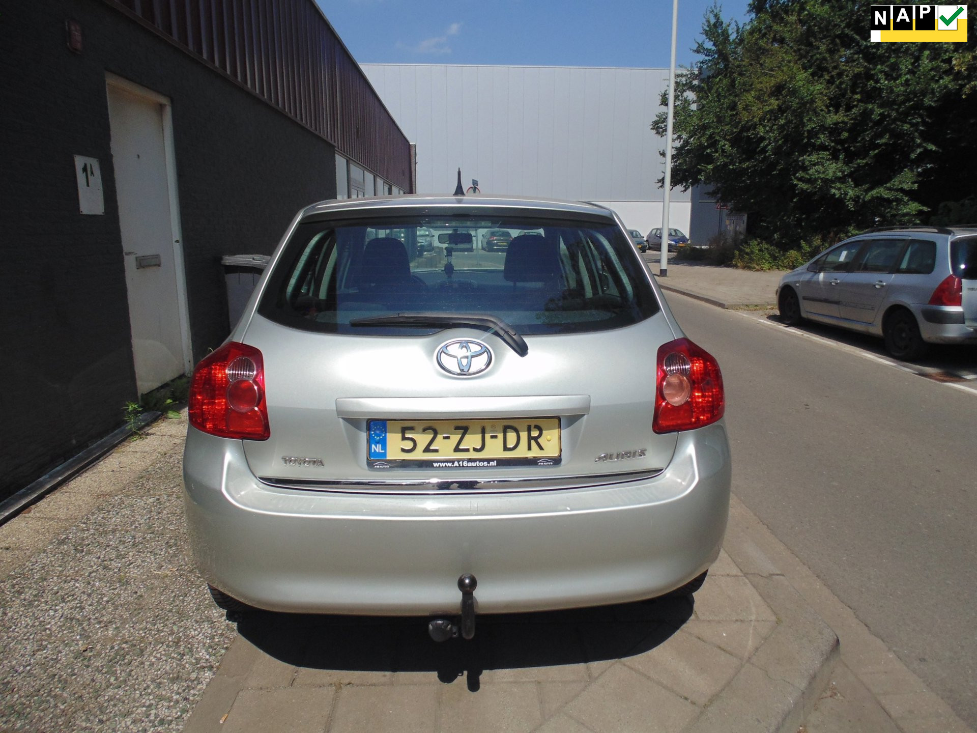 Toyota Toyota Auris 1.6-16V Sol Business met NAVI AIRCO TERKHAAK rijdt 100% goed  voor scahde 2008 - voorkant