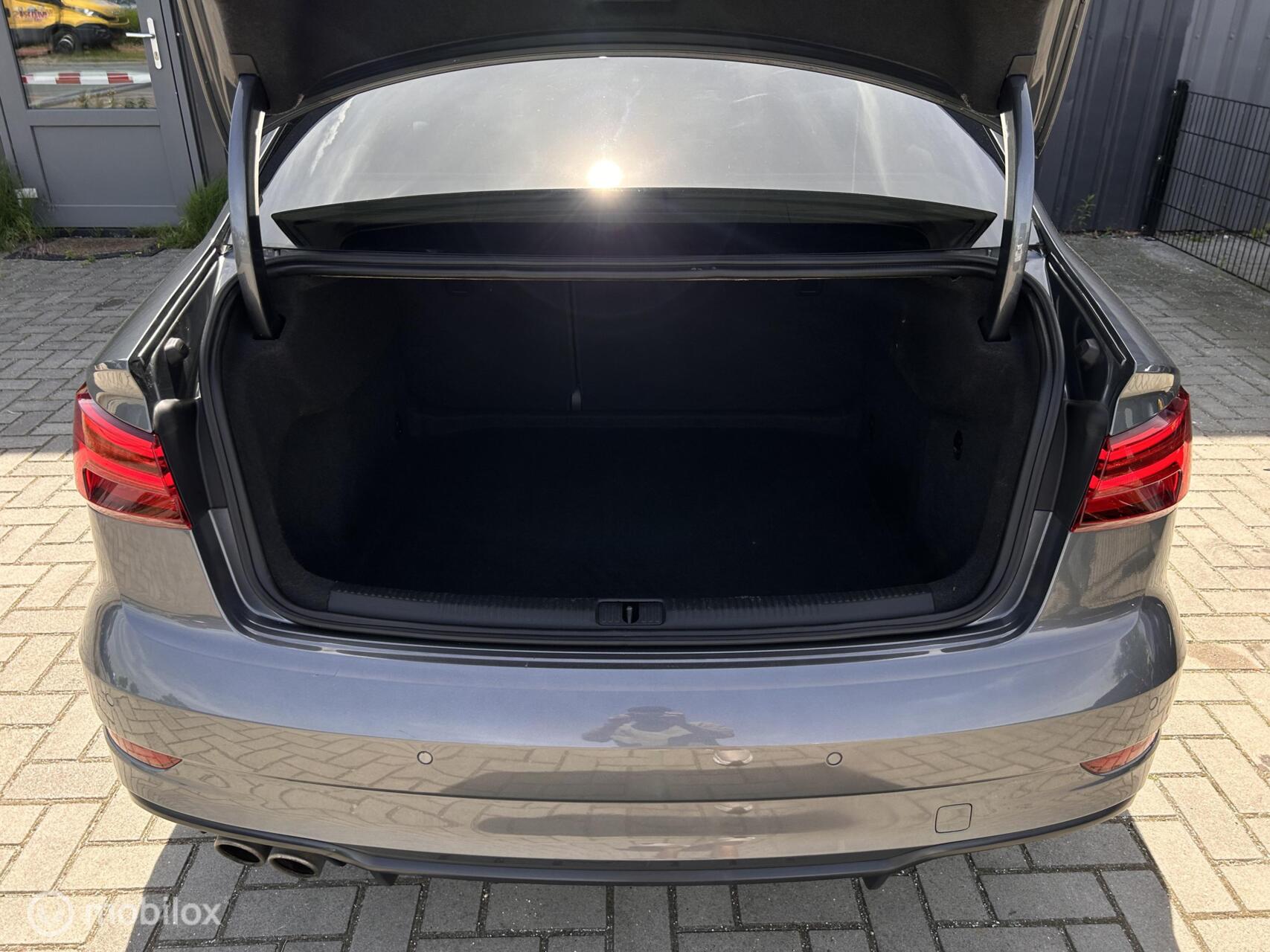 Foto van Audi A3 Limousine