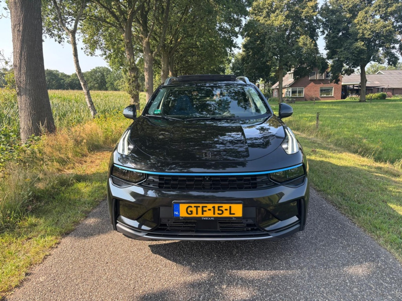 Foto van Lynk&co LYNK & Co 01