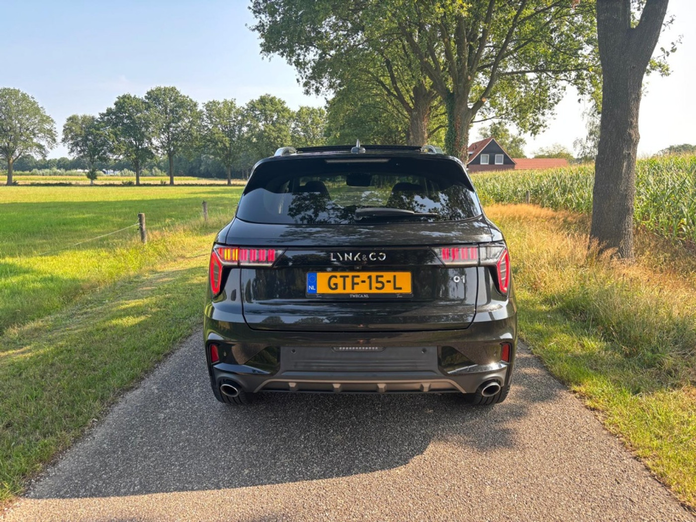 Foto van Lynk&co LYNK & Co 01