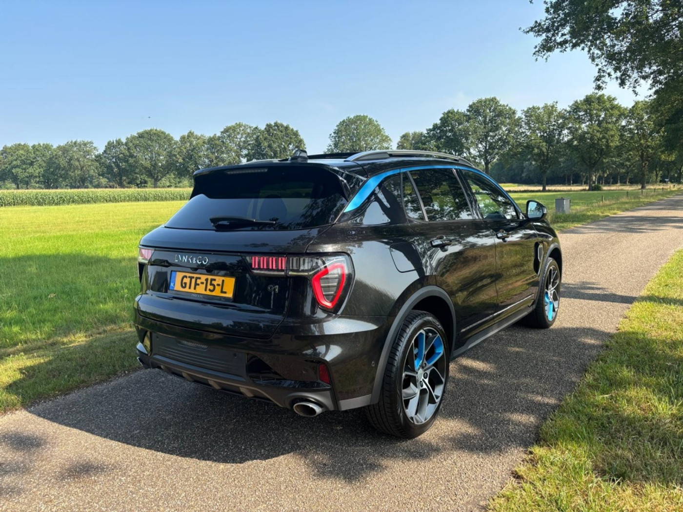Foto van Lynk&co LYNK & Co 01
