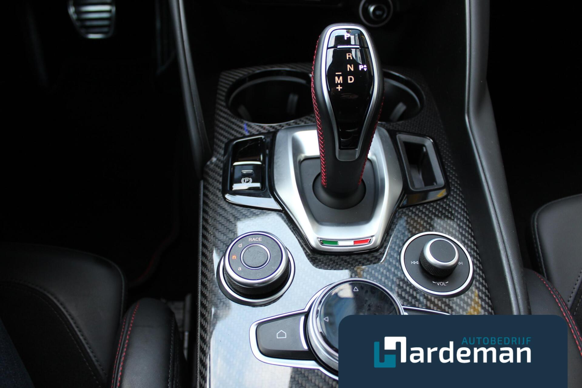 Foto van Alfa Romeo Giulia Quadrifoglio
