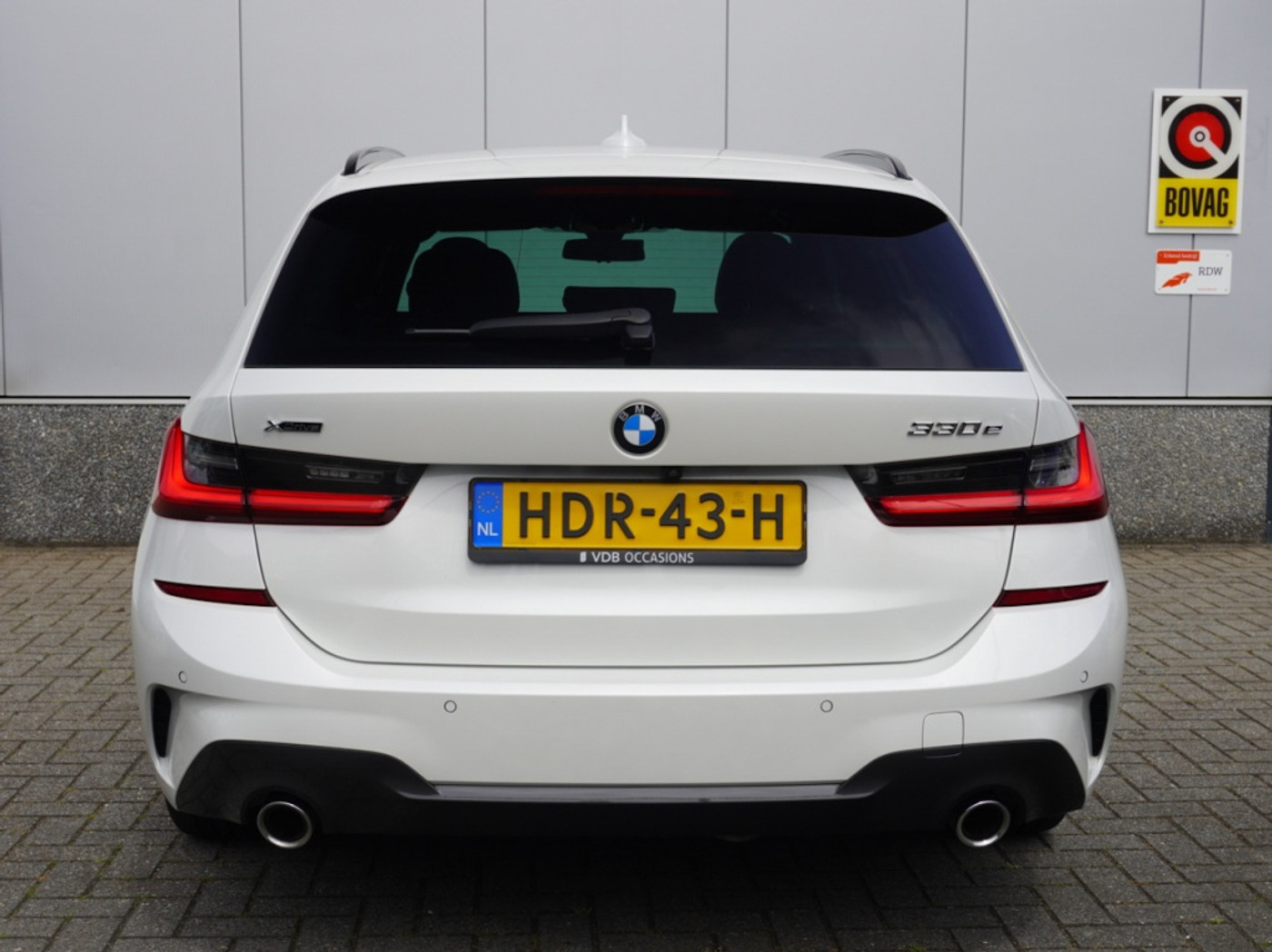 Foto van BMW 330e xDrive